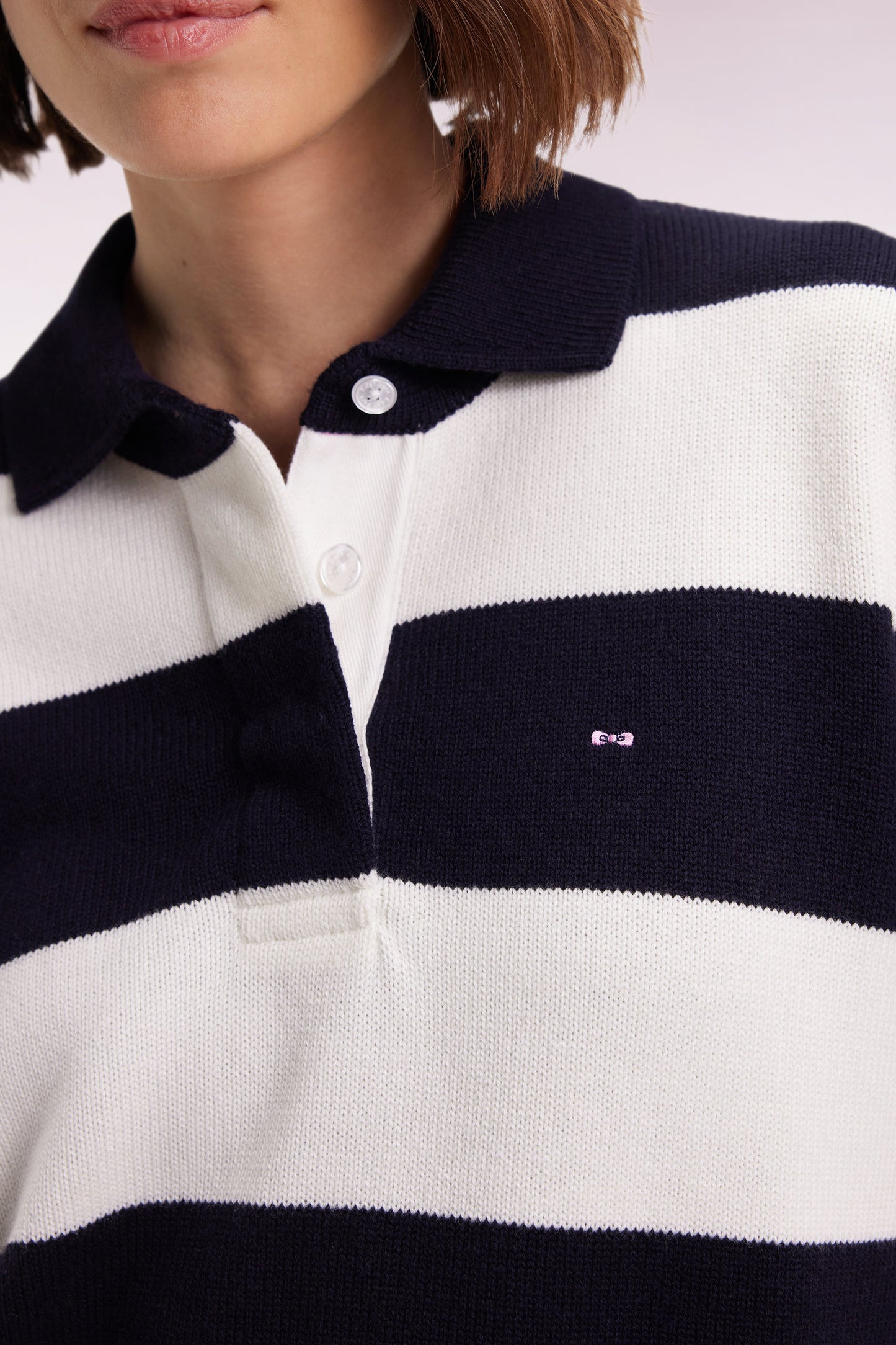 Pull à col maillot en laine et coton à rayures rugby marine et blanc coupe Relaxed