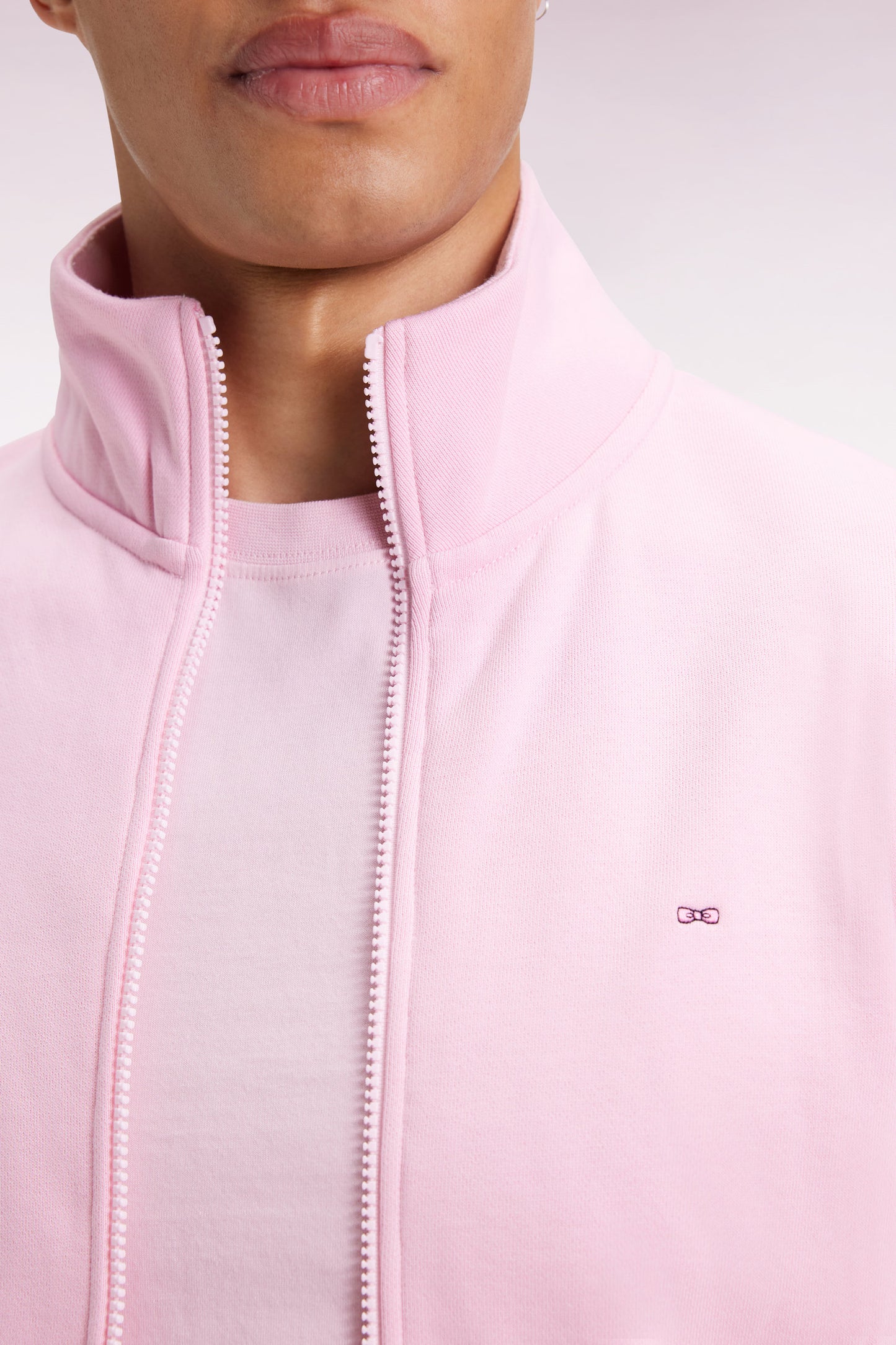 Sweatshirt zippé en coton rose coupe droite