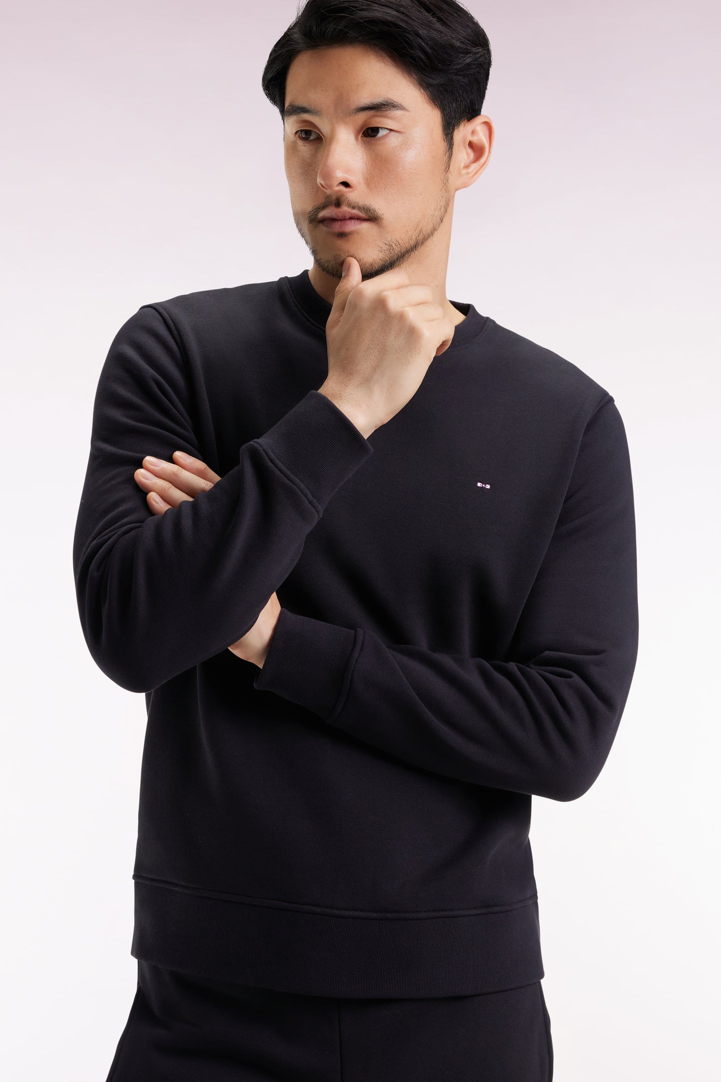 Sweatshirt à col rond en coton noir coupe droite