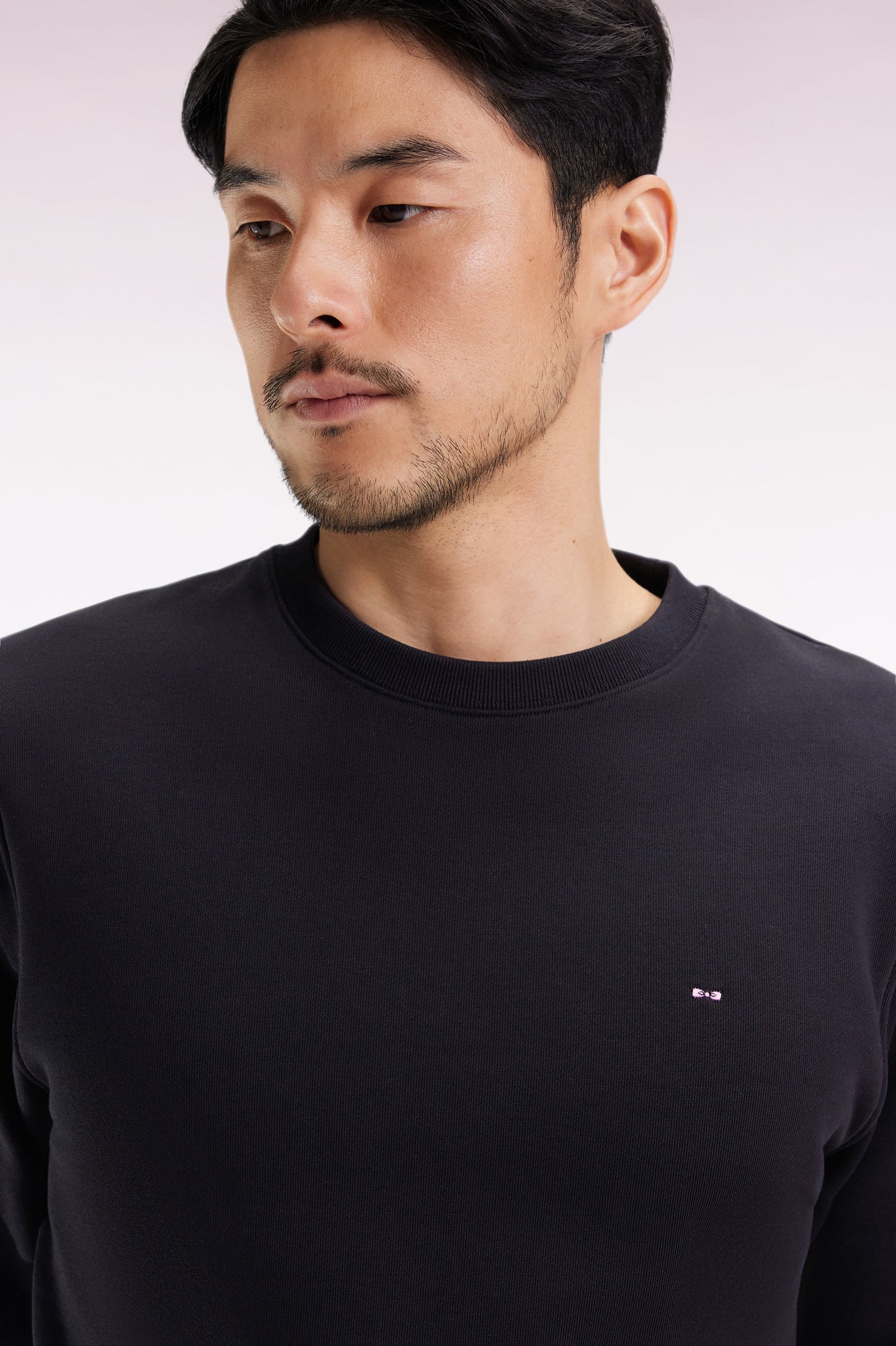 Sweatshirt à col rond en coton noir coupe droite