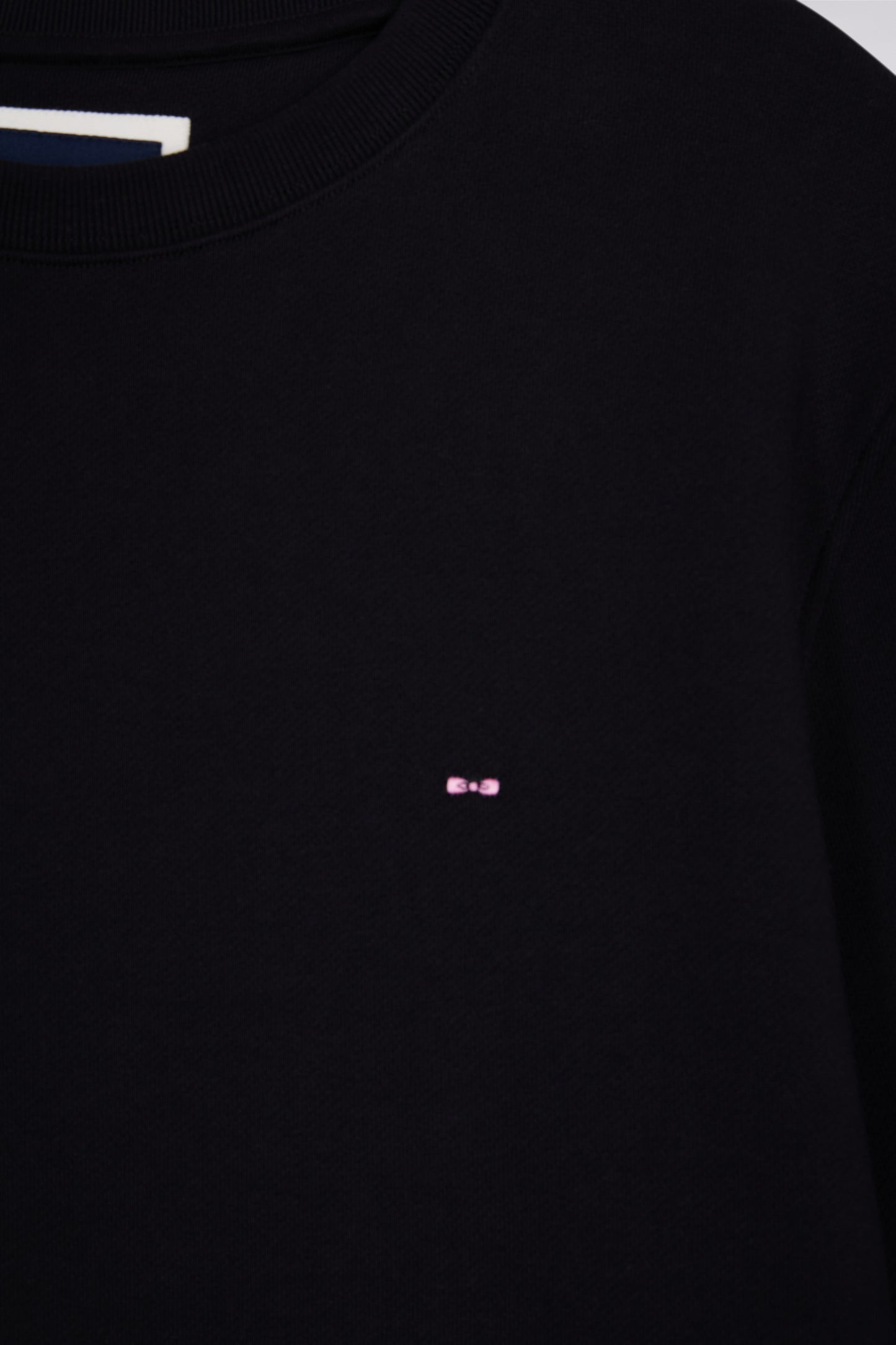 Sweatshirt à col rond en coton noir coupe droite