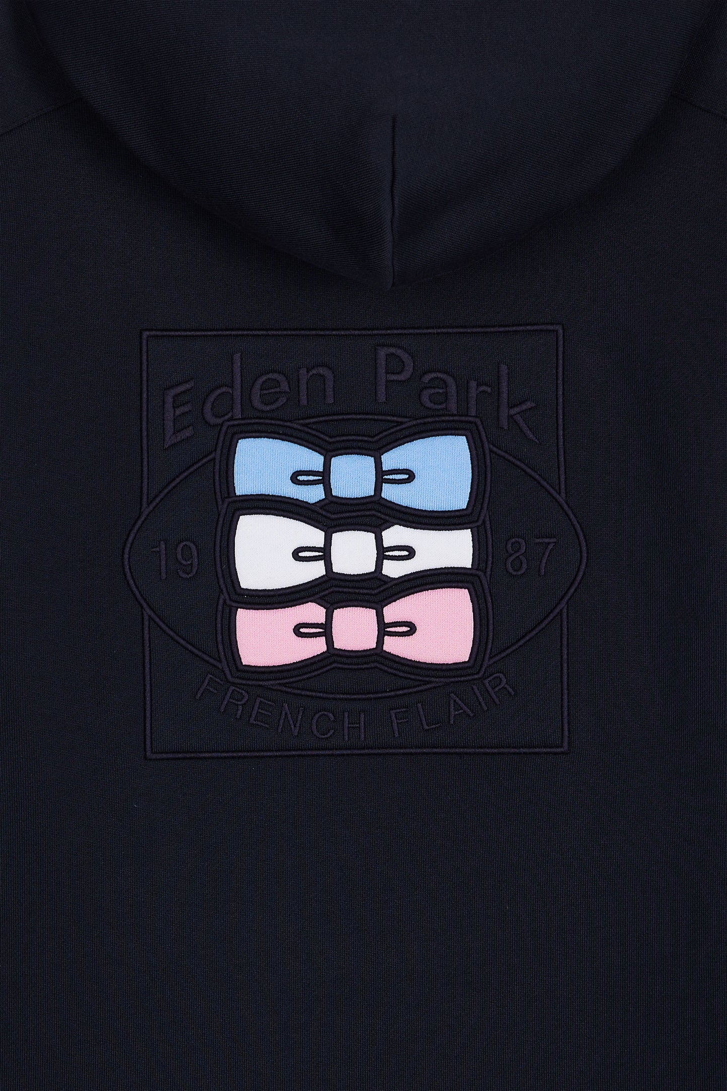 Sweatshirt à capuche marine découpes manches contrastées