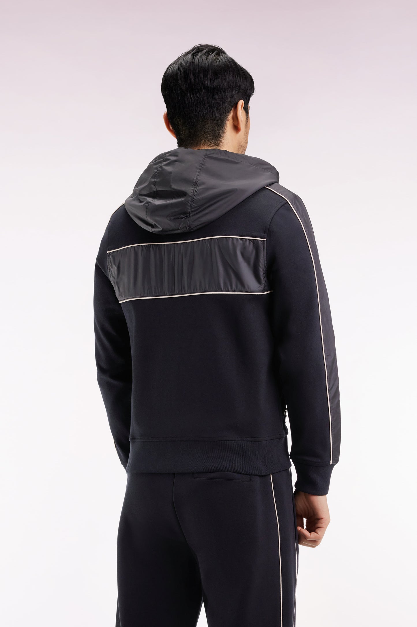 Sweatshirt zippé à capuche en molleton et nylon noir et beige