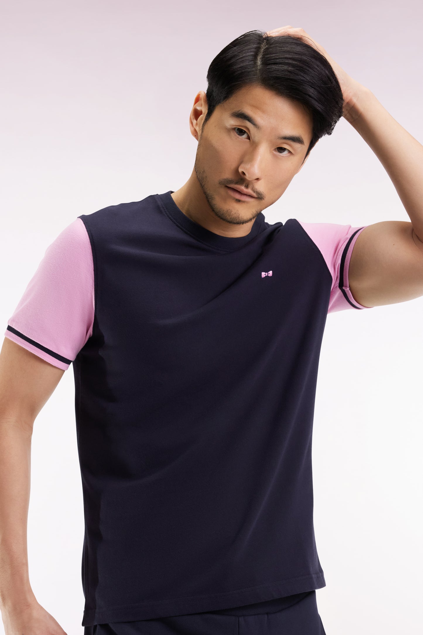 T-shirt à manches courtes bicolore en coton brodé marine et rose