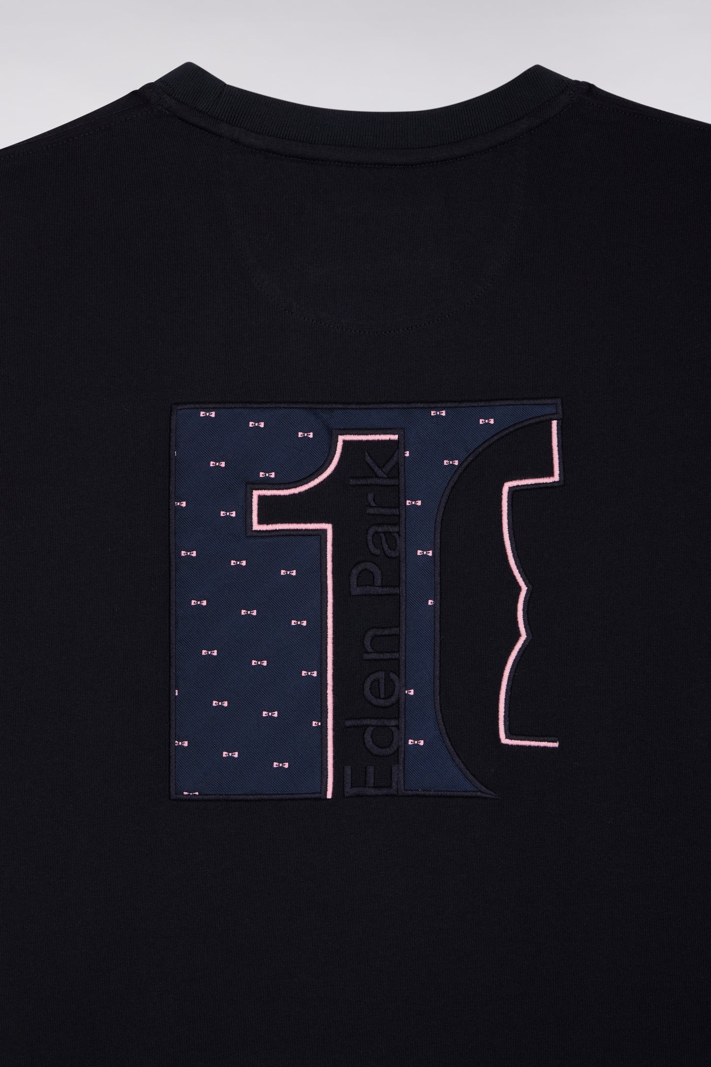 T-shirt à manches courtes bicolore en coton brodé marine et rose