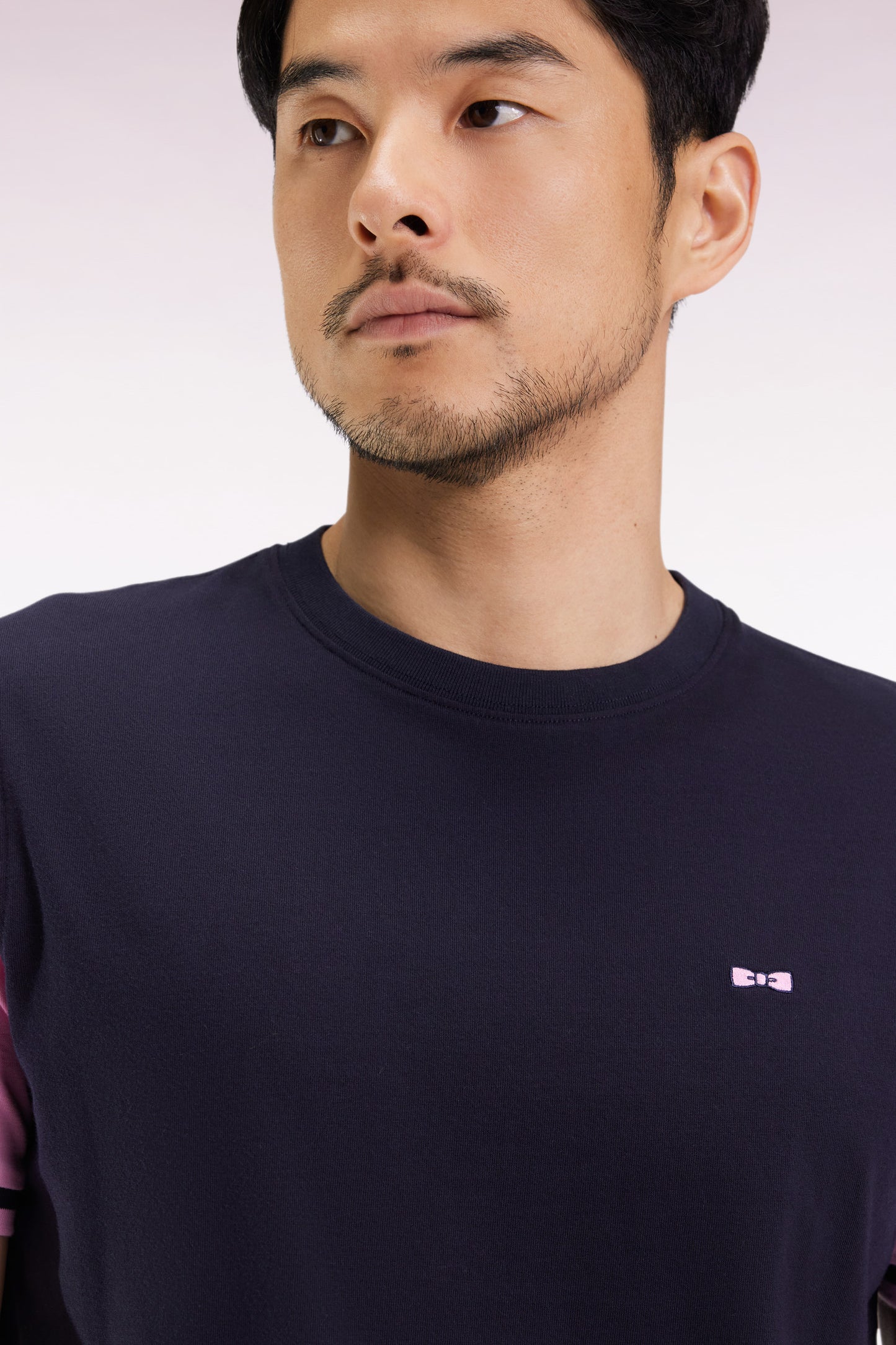 T-shirt à manches courtes bicolore en coton brodé marine et rose