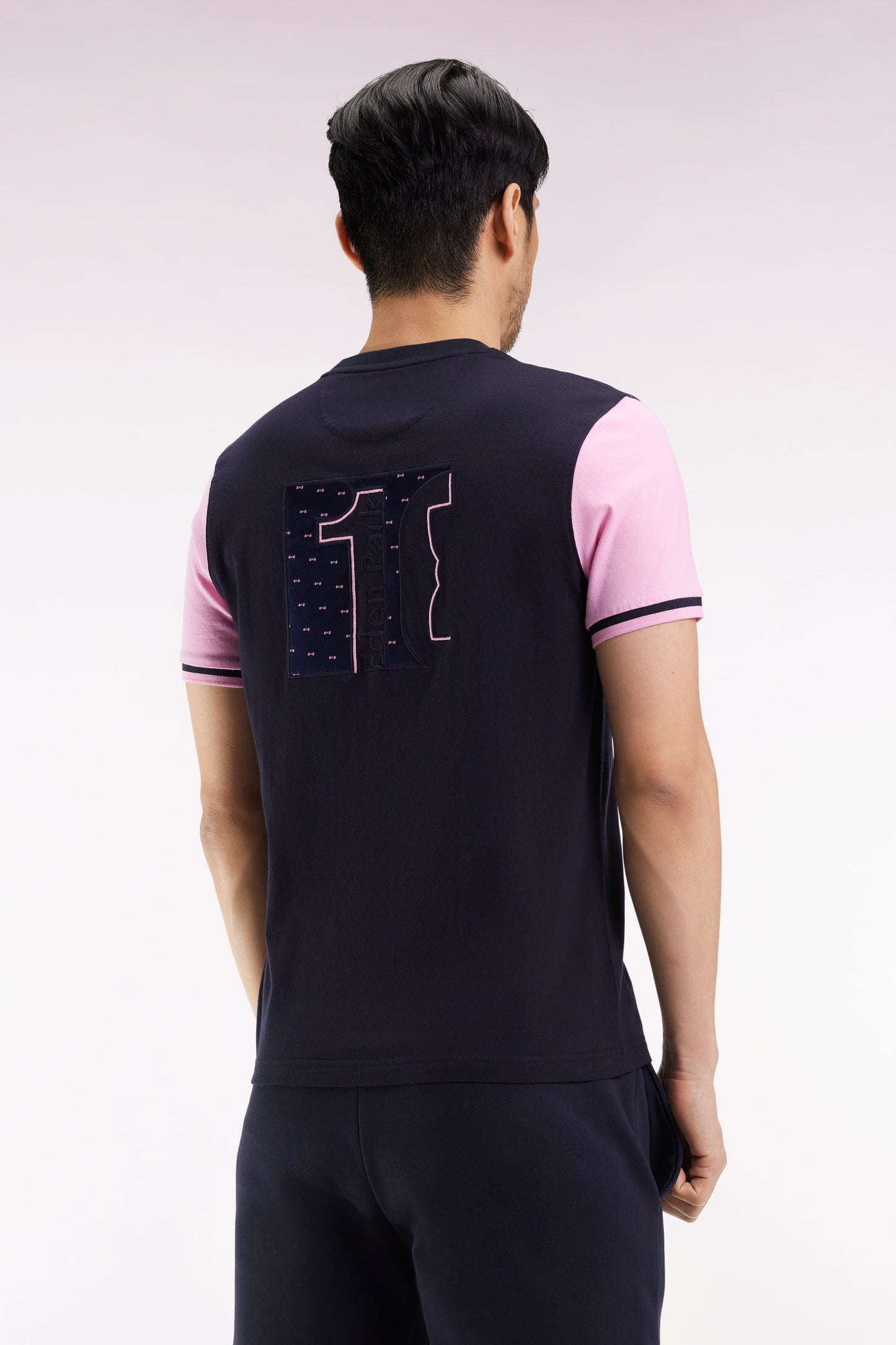 T-shirt à manches courtes bicolore en coton brodé marine et rose