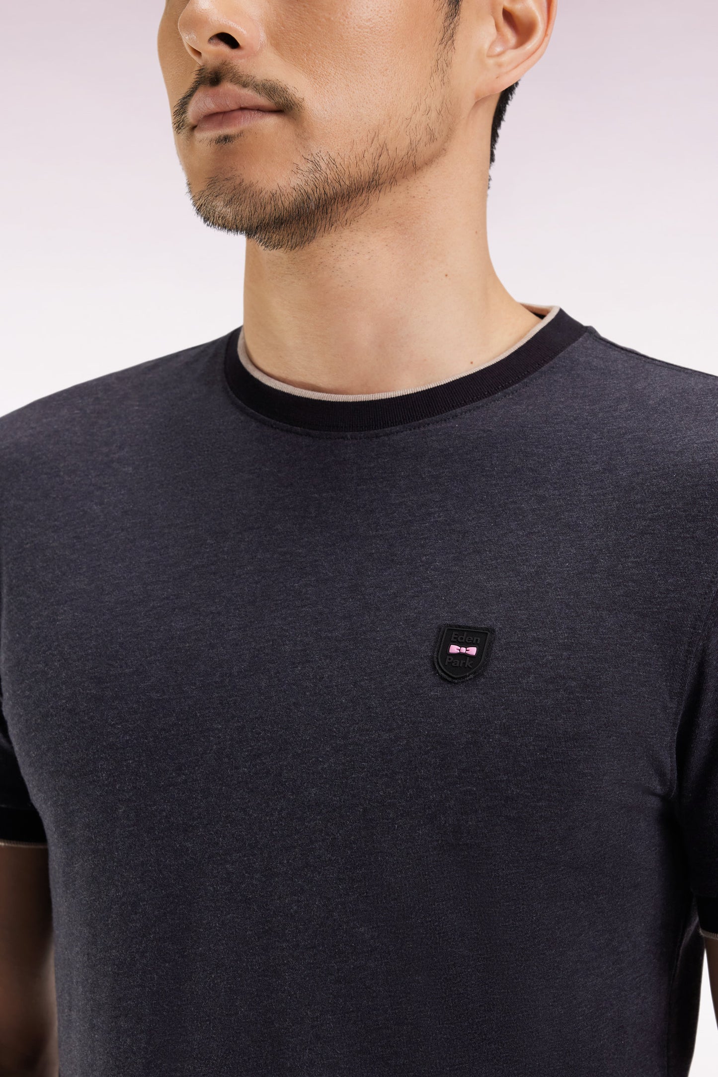 Short-sleeved T-shirt in charcoal grey stretch cotton, slim fit