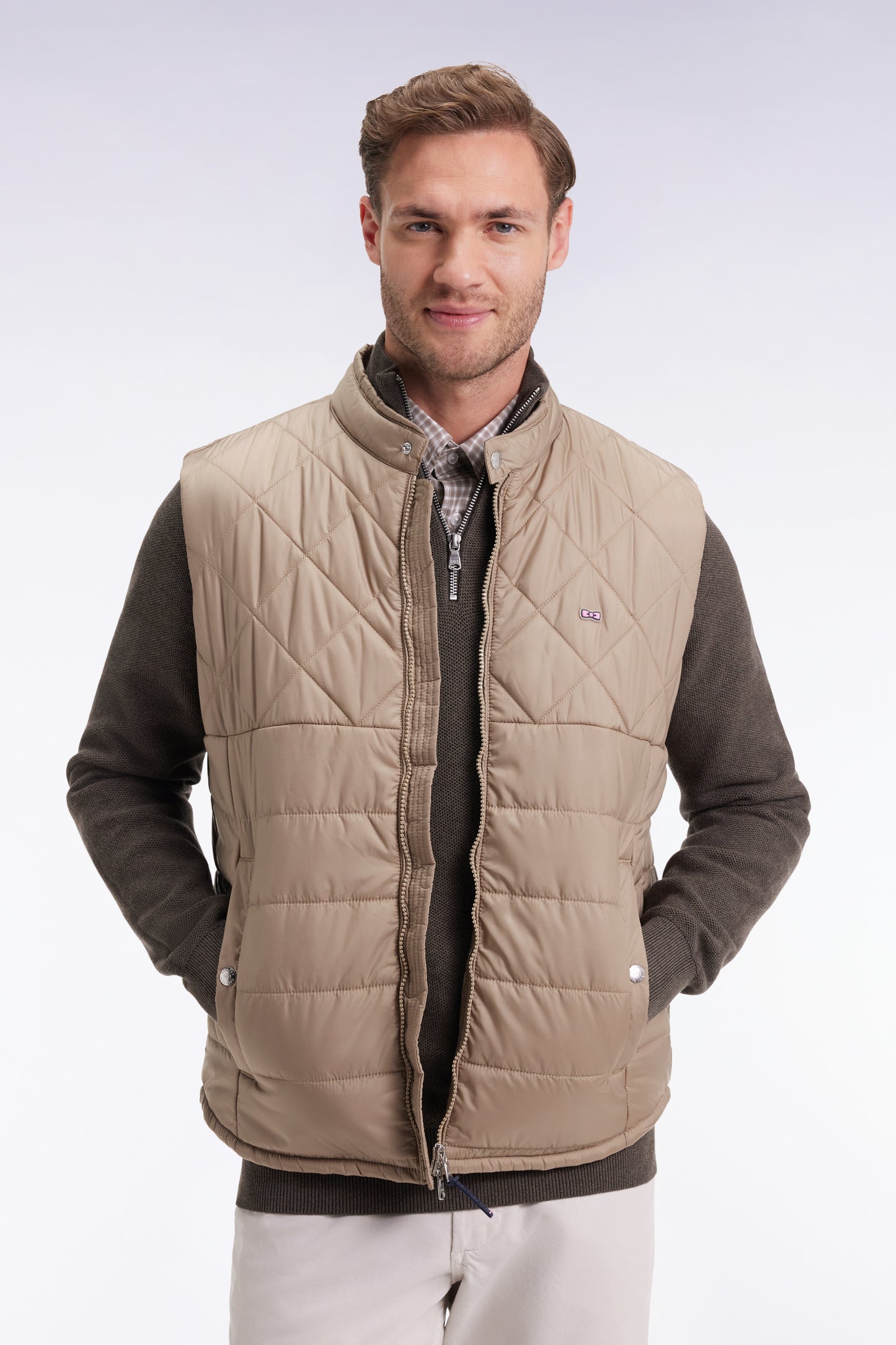 Doudoune sans manches col motard en nylon matelassé beige
