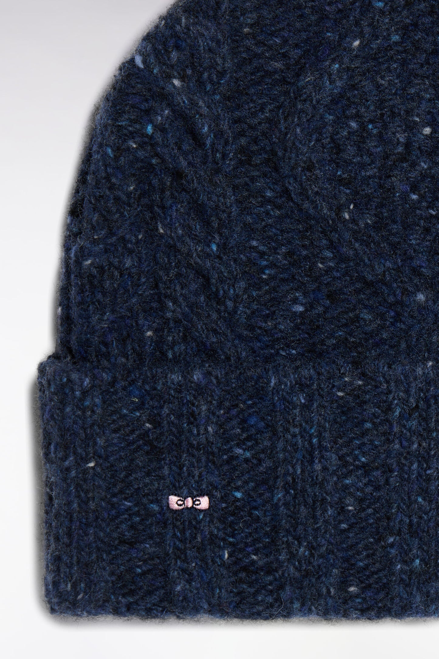 Bonnet en maille torsadée marine