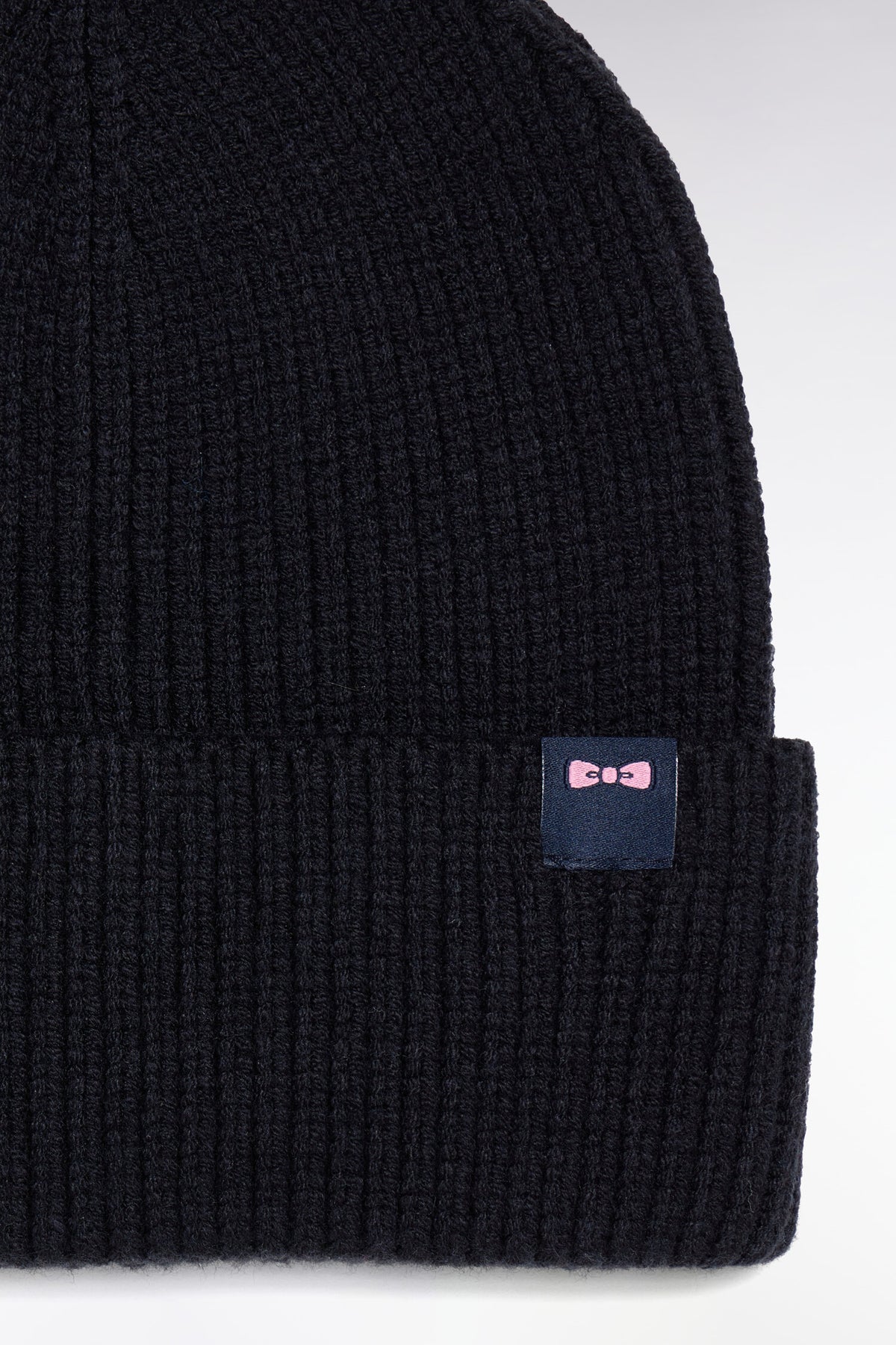 Navy ribbed knit hat