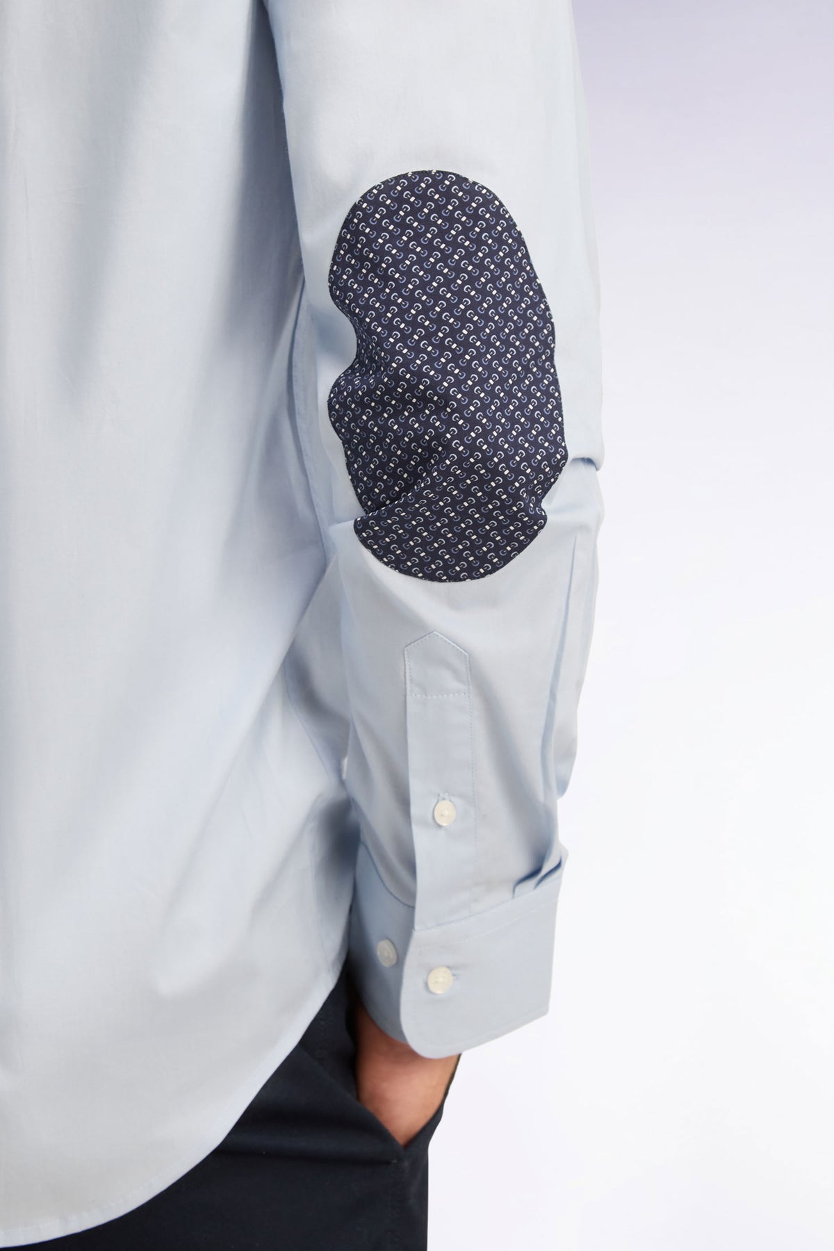 Chemise en coton ciel à détails micromotifs coupe droite