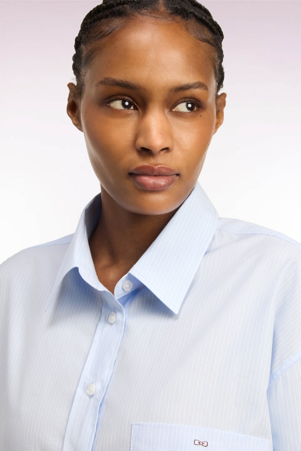 Chemise en coton ciel à rayures blanches coupe oversized