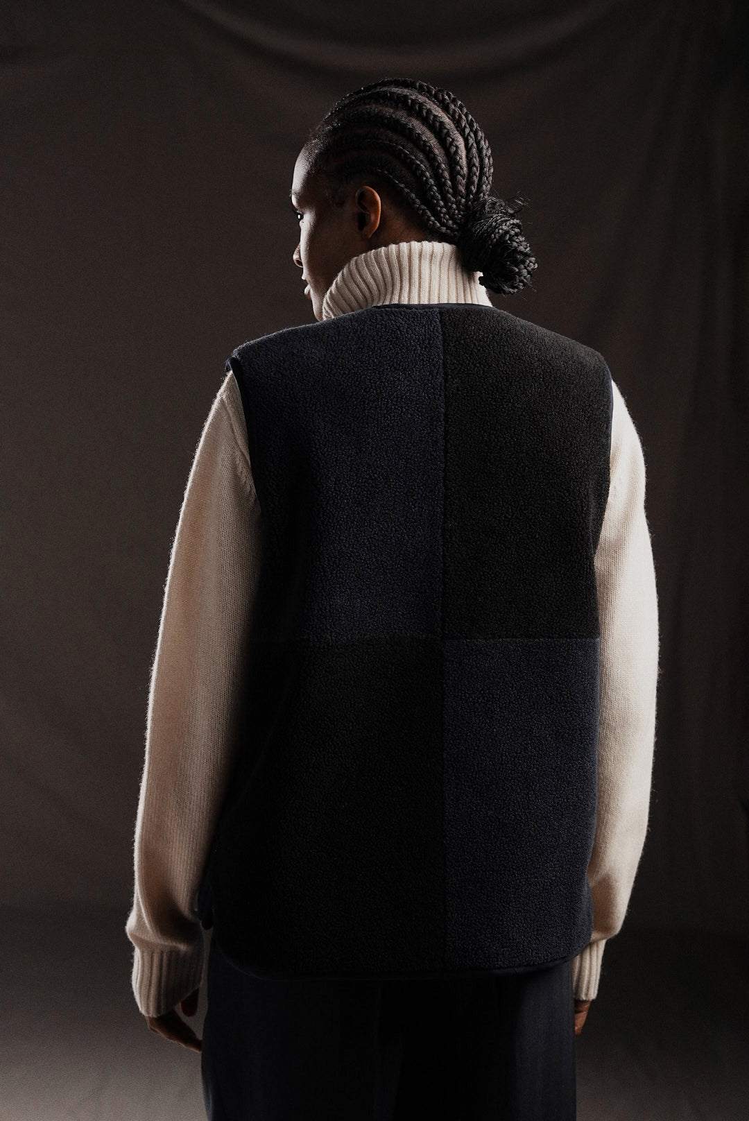 PAP'Atelier reversible cut and sew sleeveless cardigan