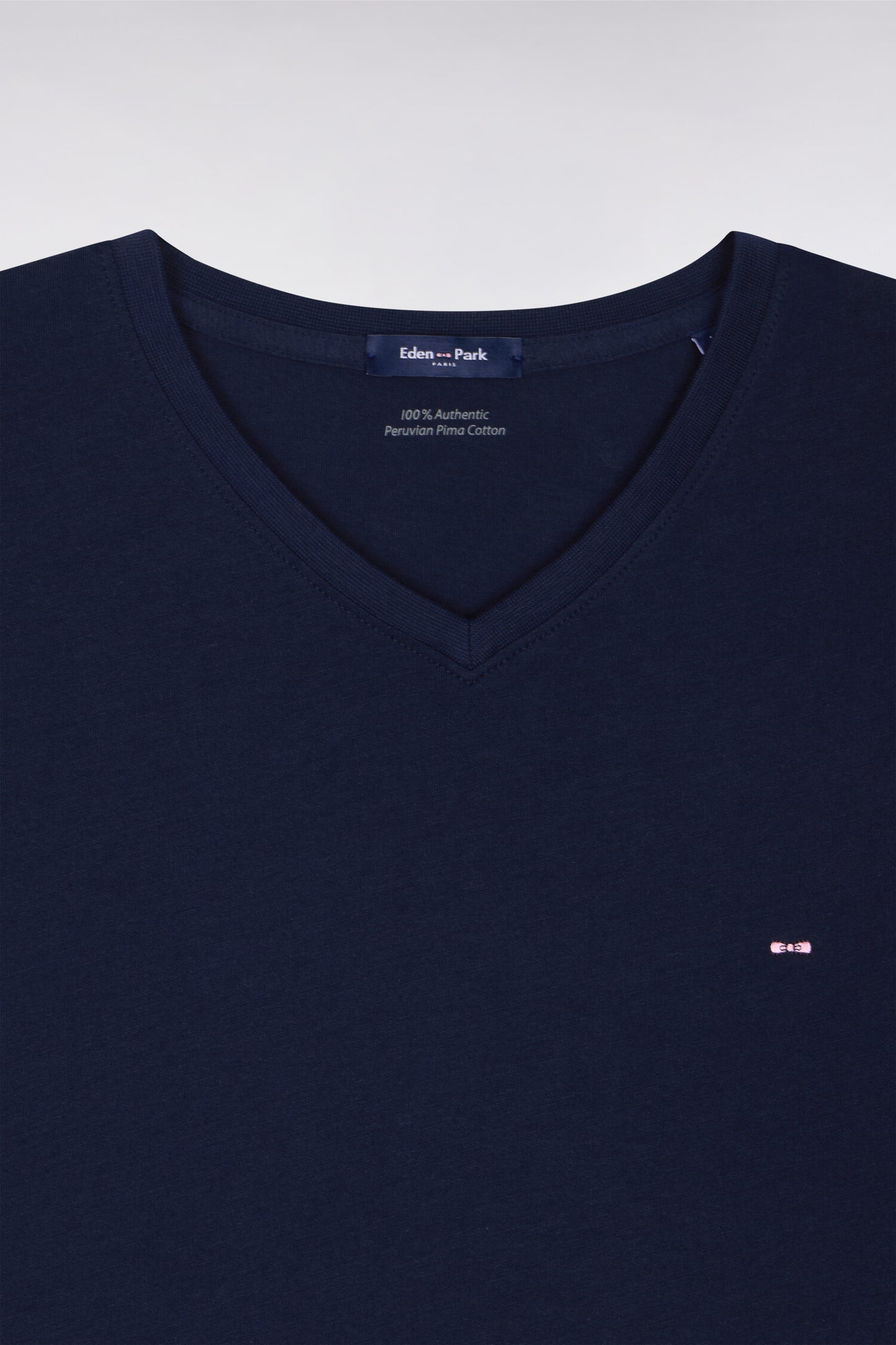 V-neck navy light pima cotton t-shirt