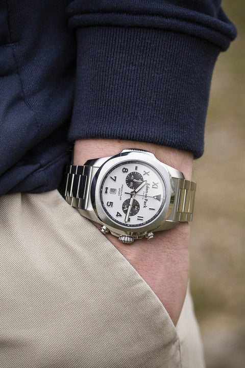 Montre à quartz chronographe en acier argenté - Image 2