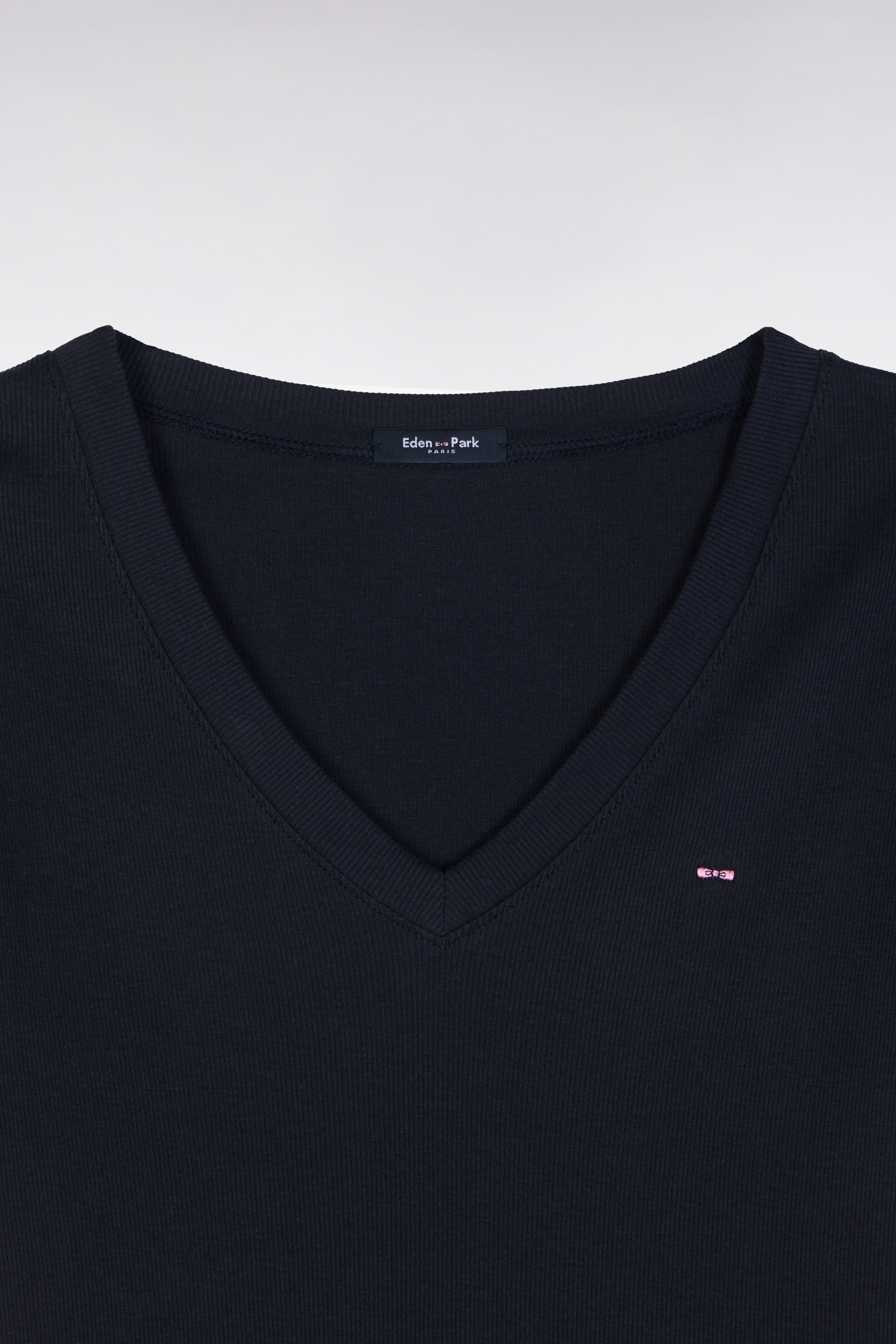 T-shirt en coton Pima côtelé marine coupe ajustée