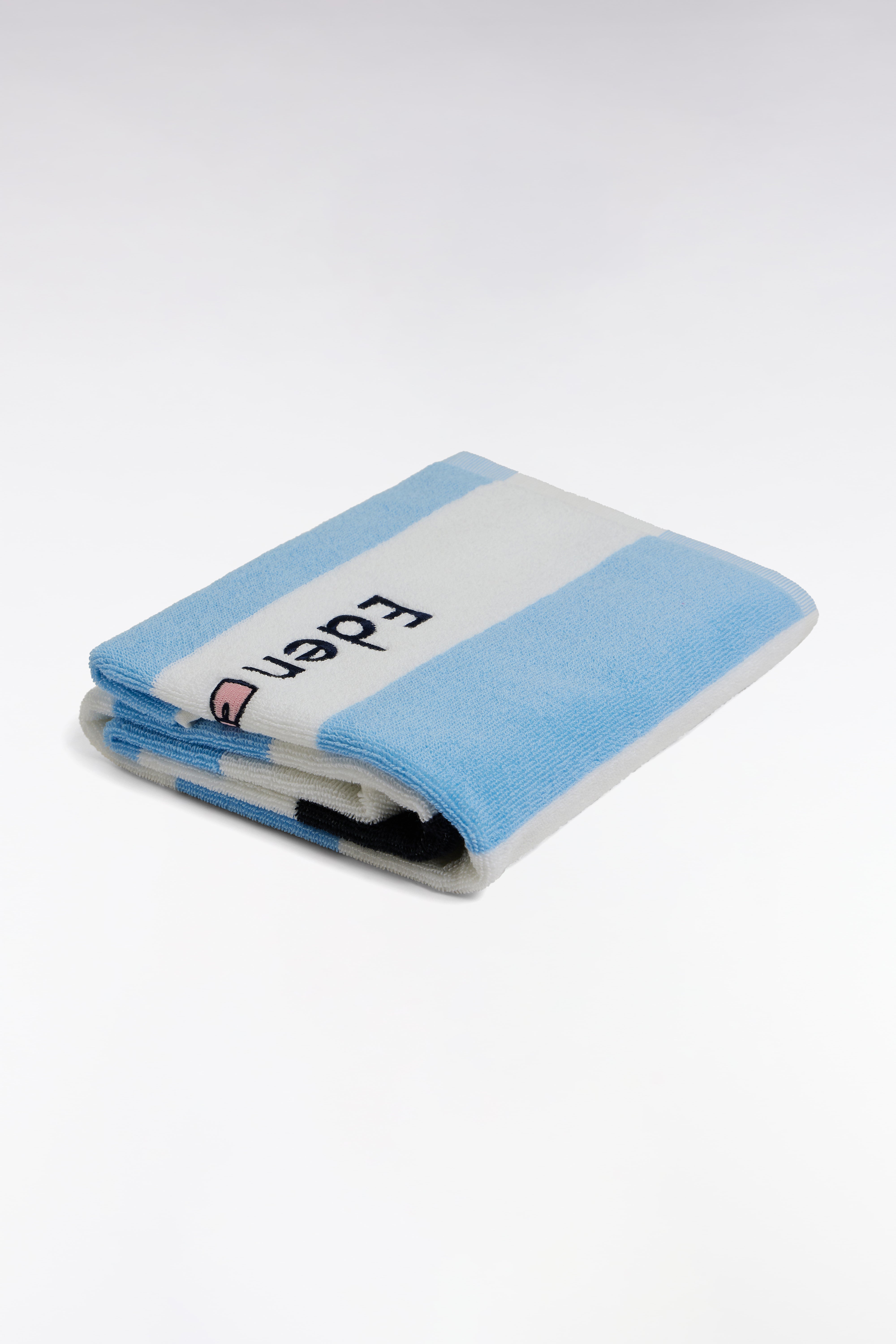 sports towel in cotton éponge sky blue