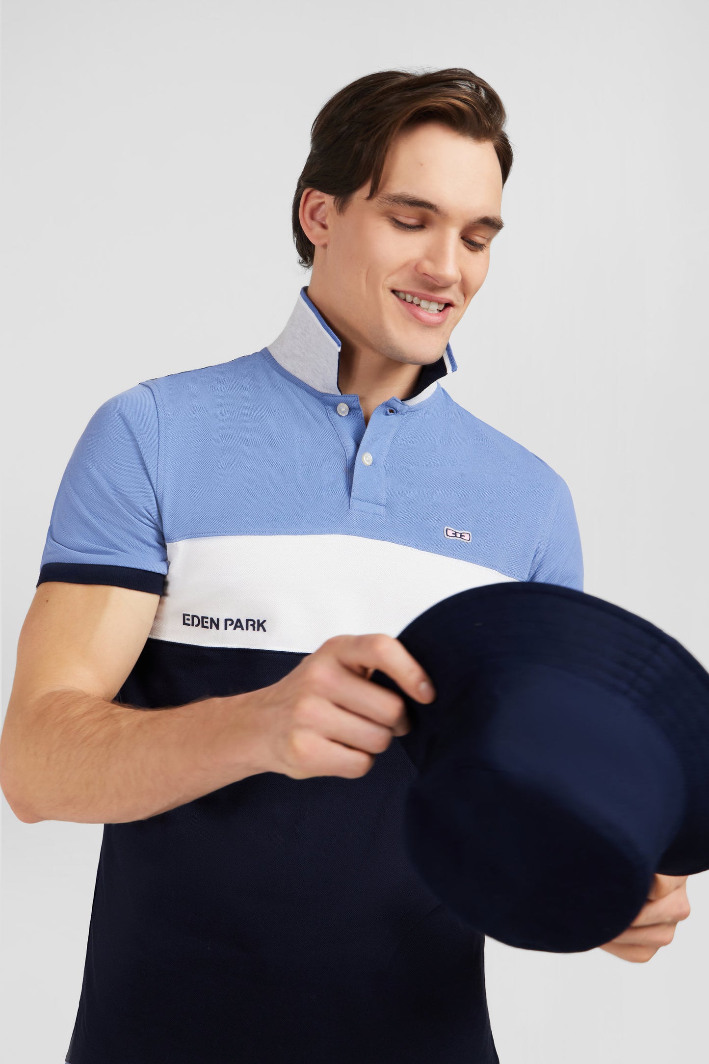 Short-sleeved blue colour-block polo shirt