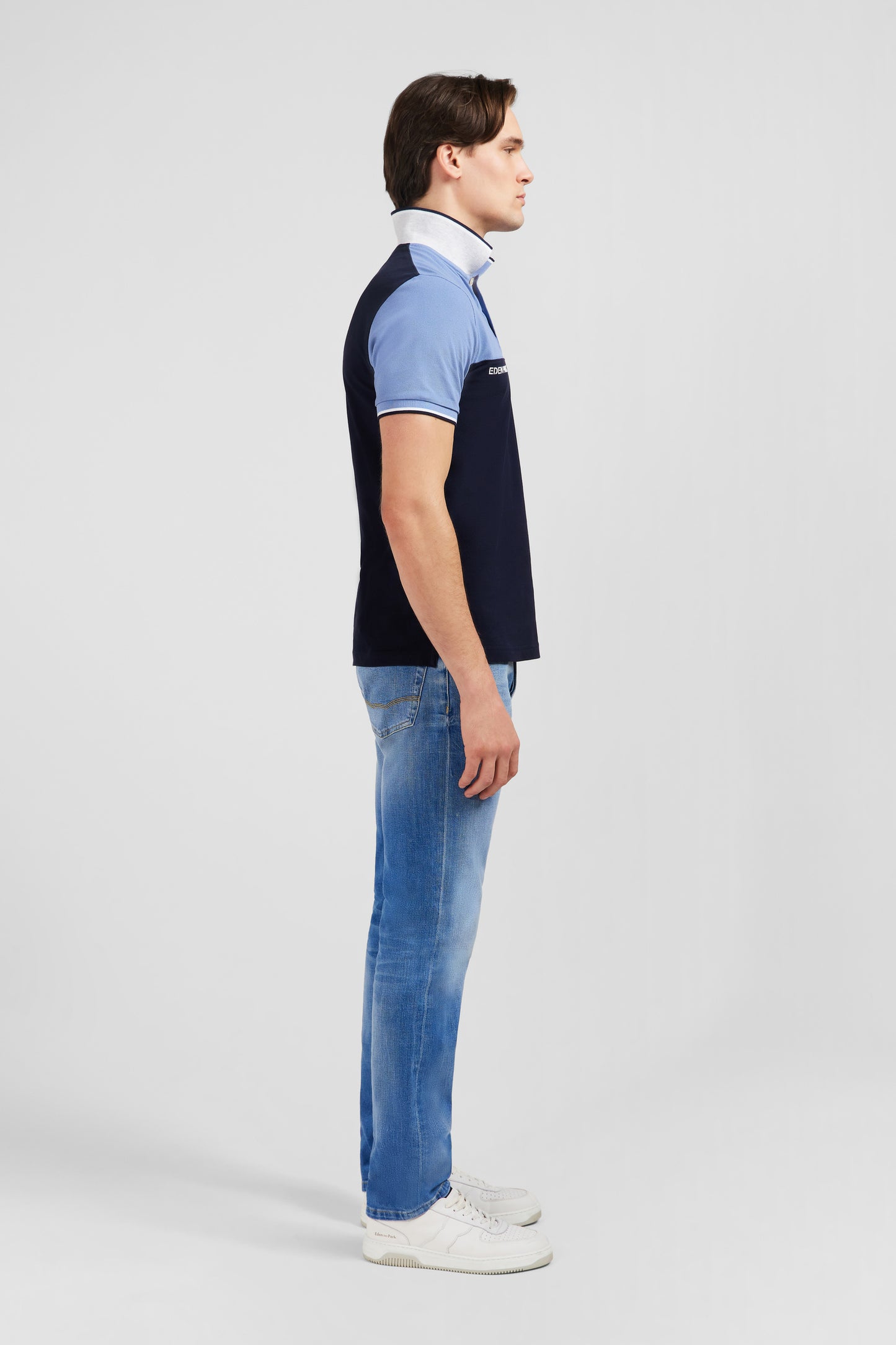 Short-sleeved blue colour-block polo shirt