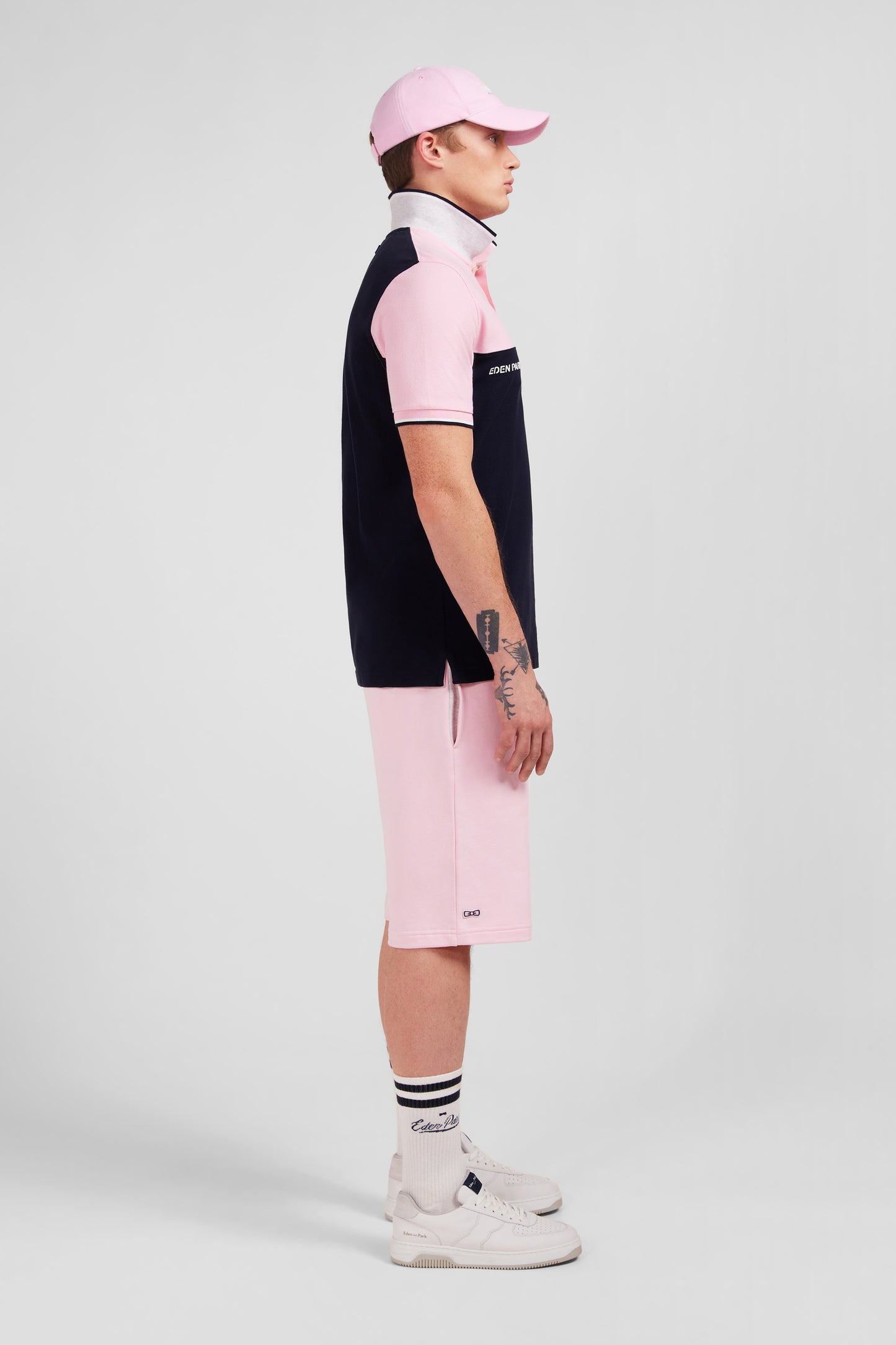 Pink short-sleeved colour-block polo shirt