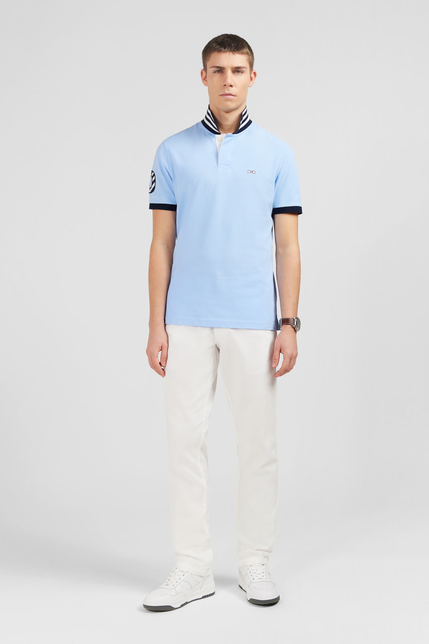 Light blue short-sleeved polo shirt number 10