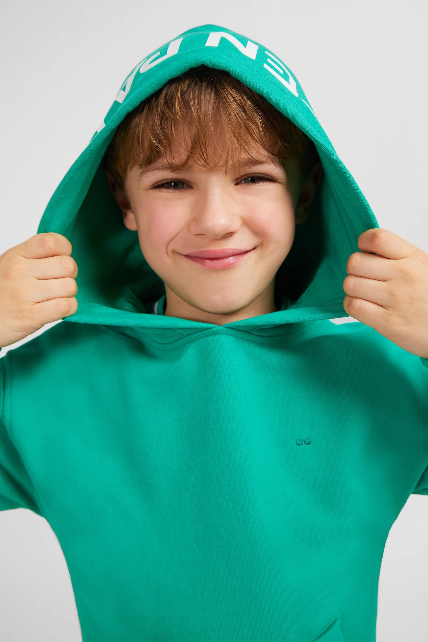 Sweatshirt à capuche sérigraphiée vert en molleton