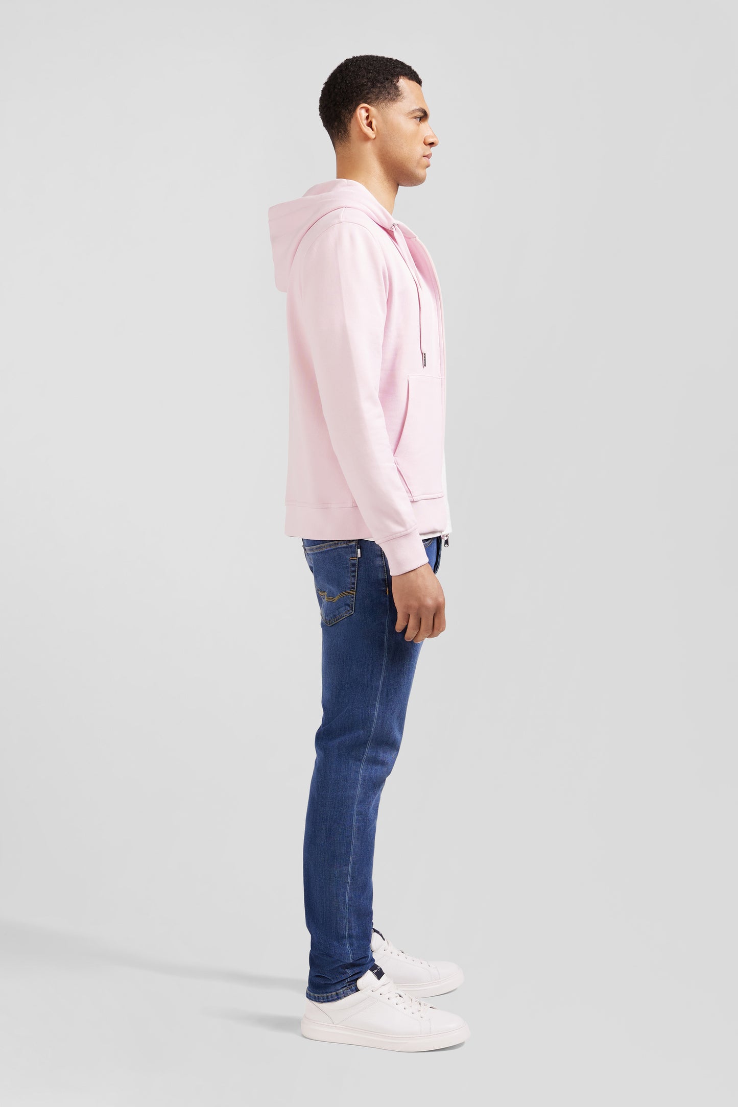 Sweatshirt à capuche en molleton rose emblème nœud papillon