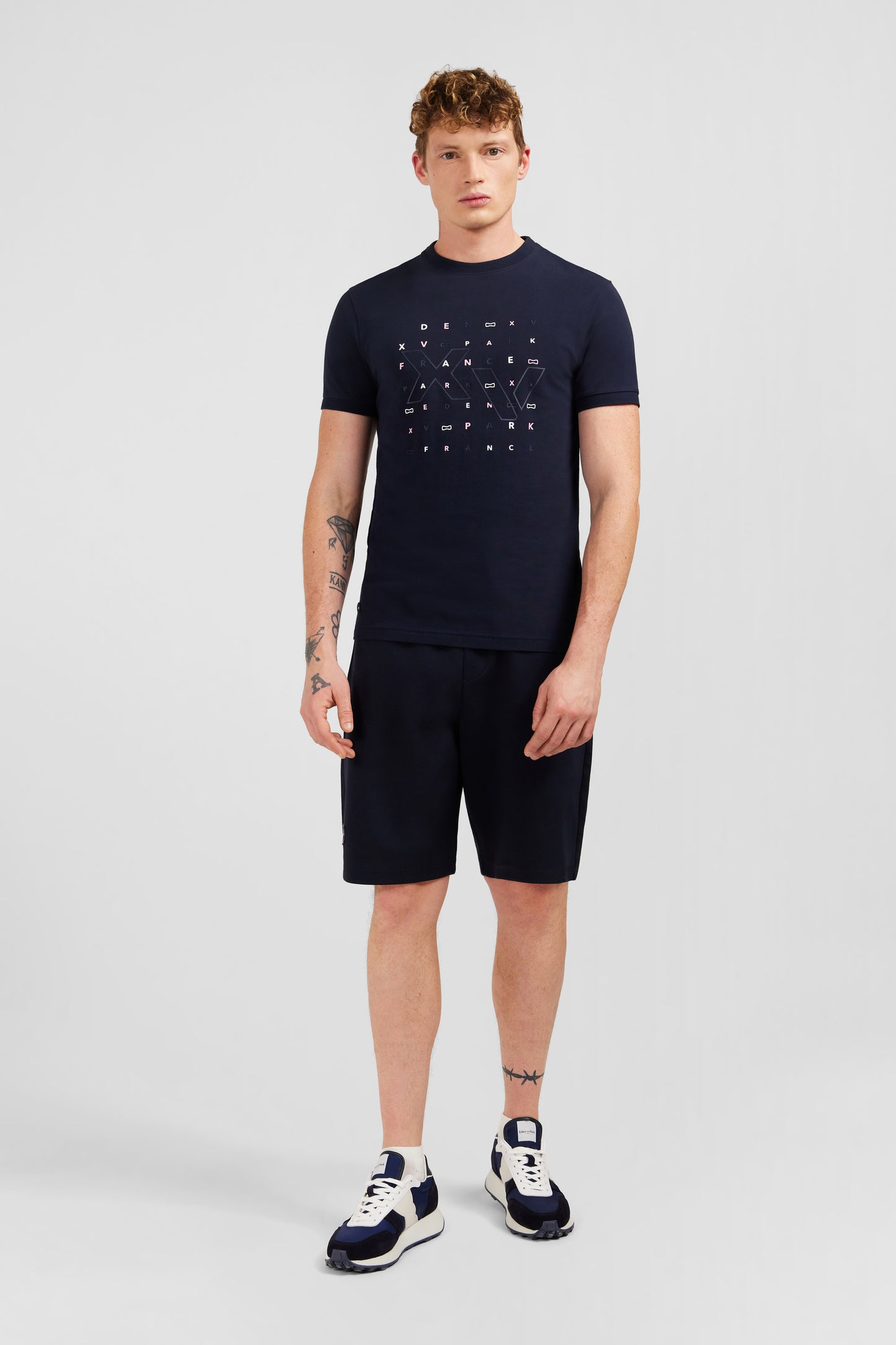 T-shirt à manches courtes bleu marine imprimé