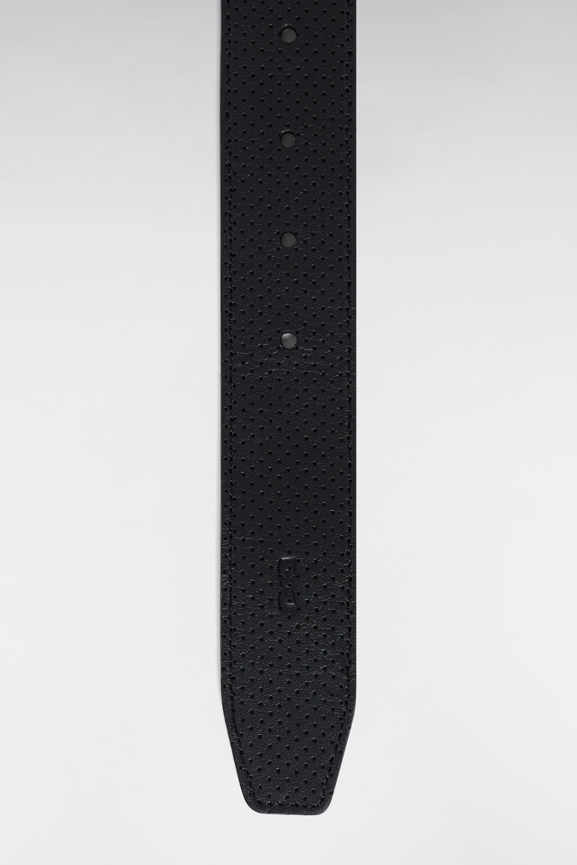 Coffret ceinture en cuir noire et deux boucles en métal argenté