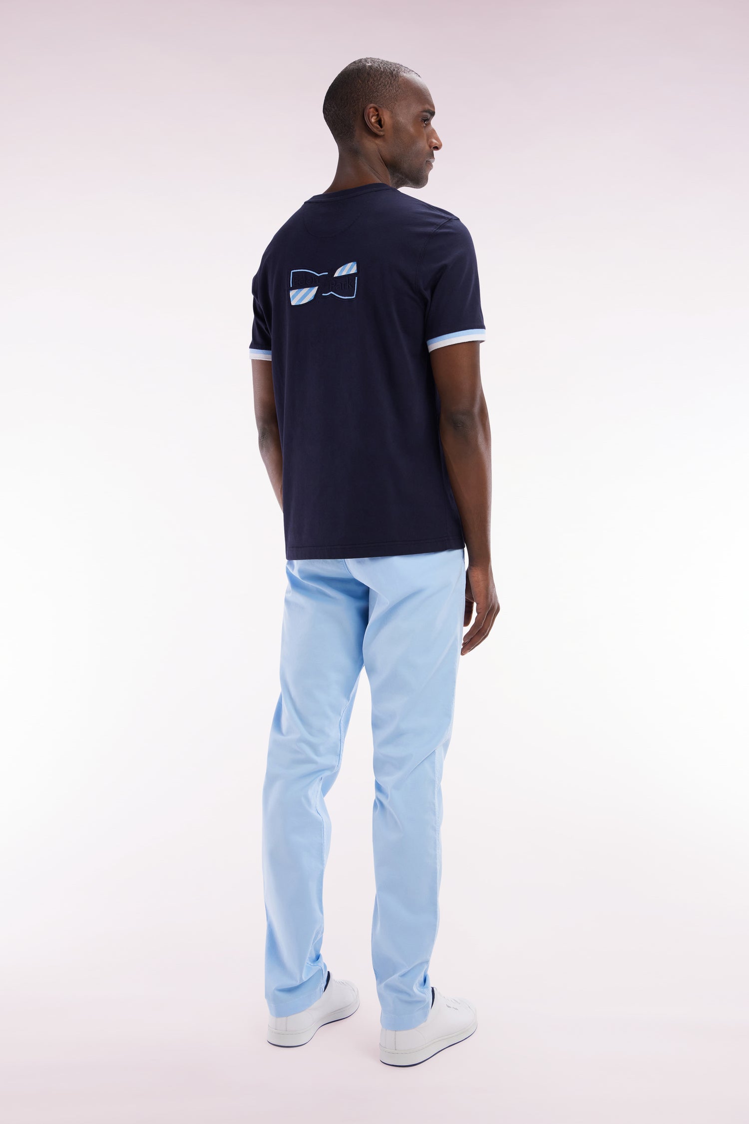 Pantalon chino sans plis en coton stretch bleu clair coupe droite