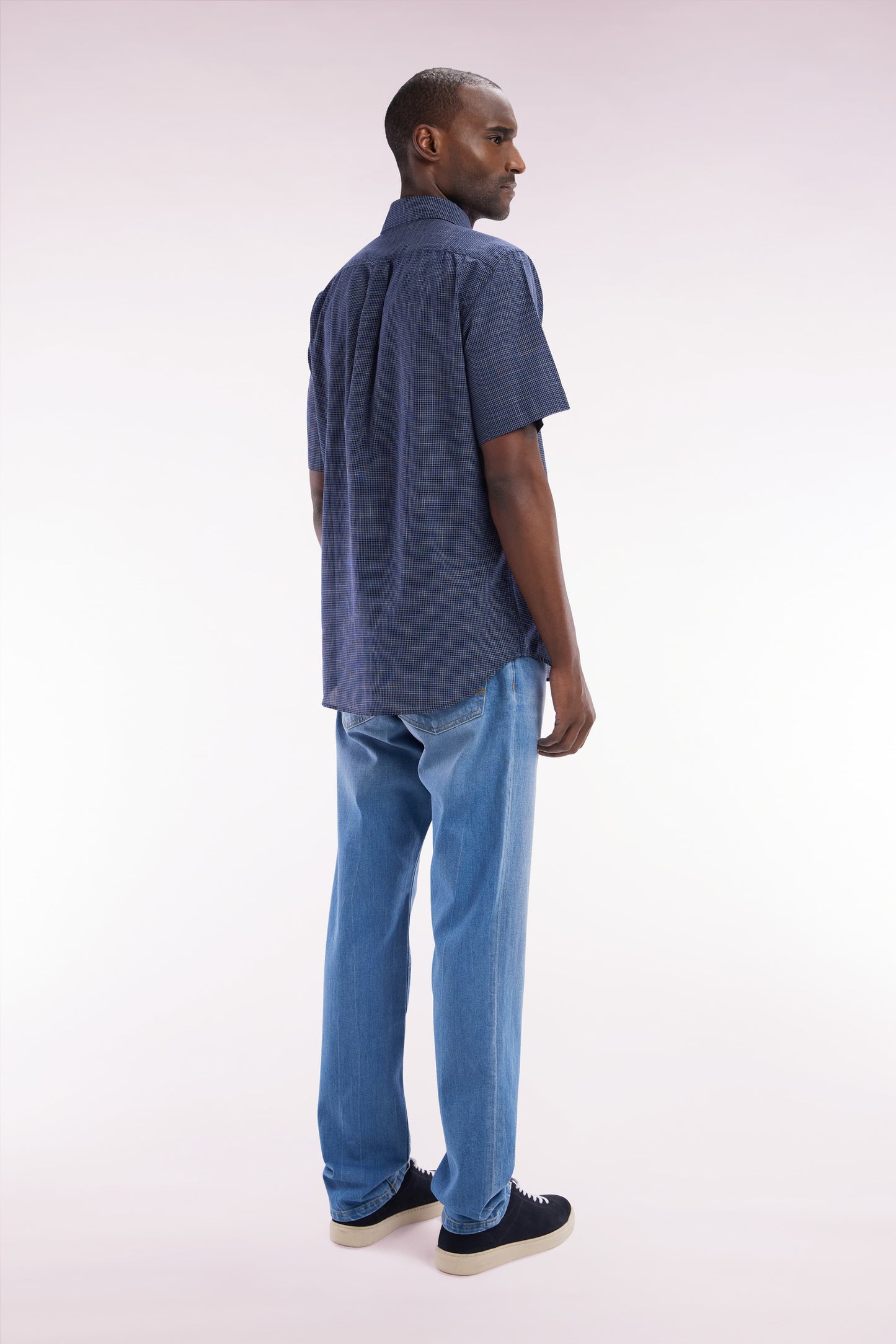 Straight-fit medium-wash stretch denim 5-pocket jeans
