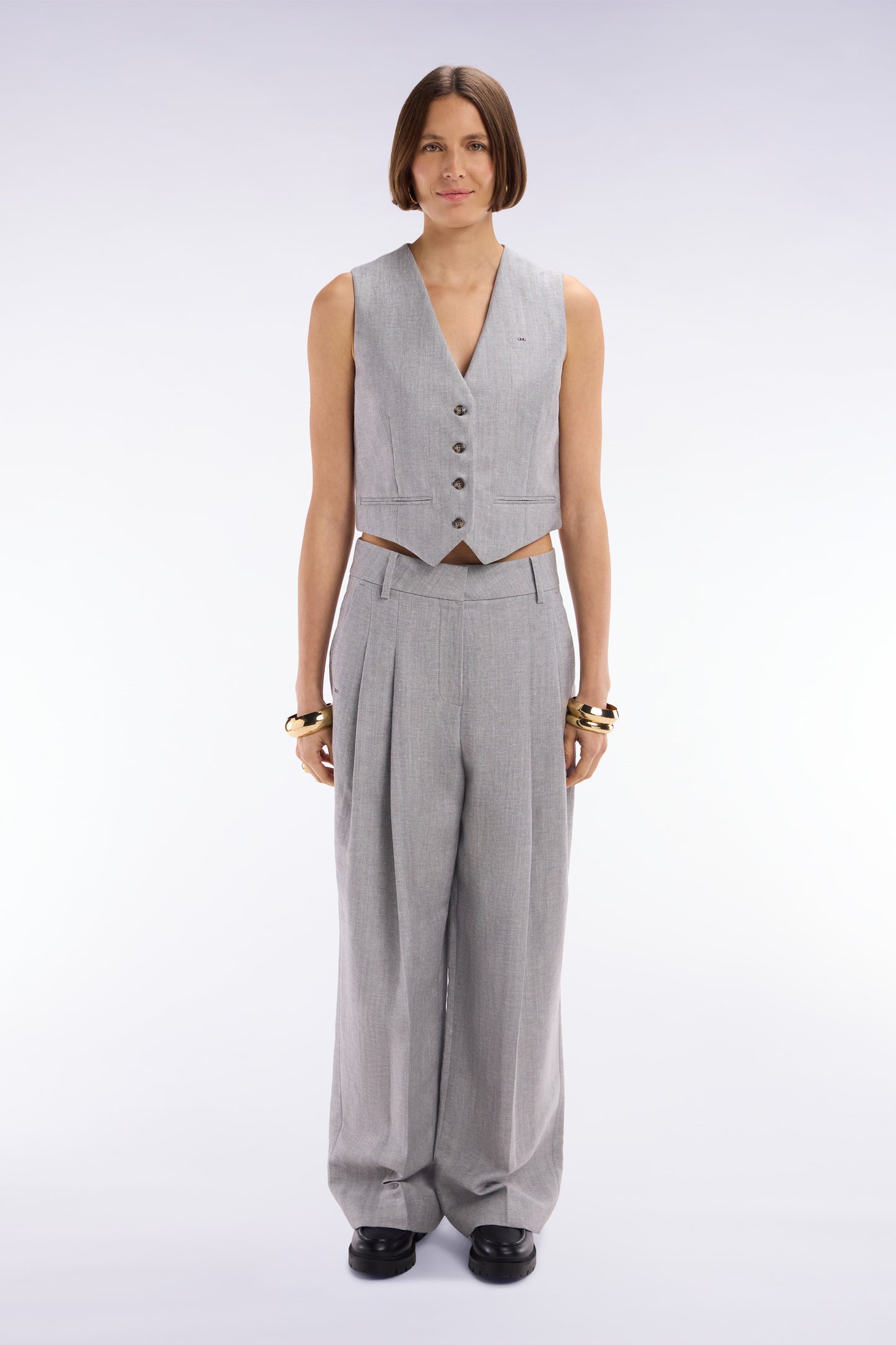 Pantalon chevron à plis en laine et lin gris