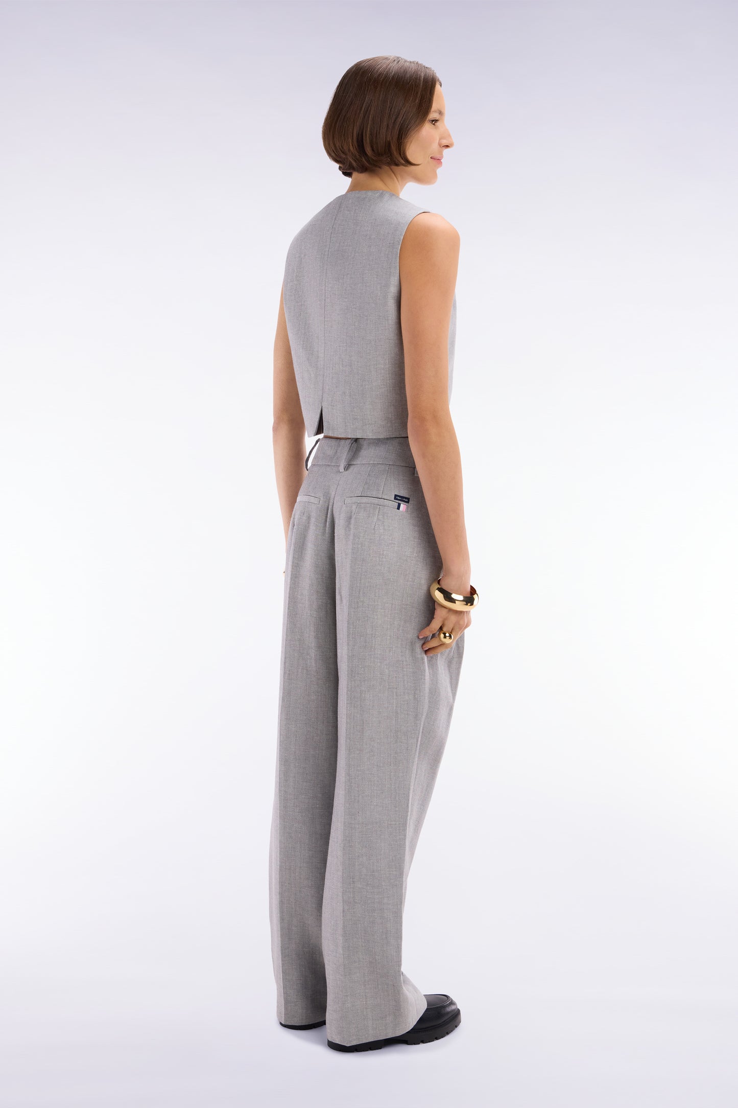 Pantalon chevron à plis en laine et lin gris