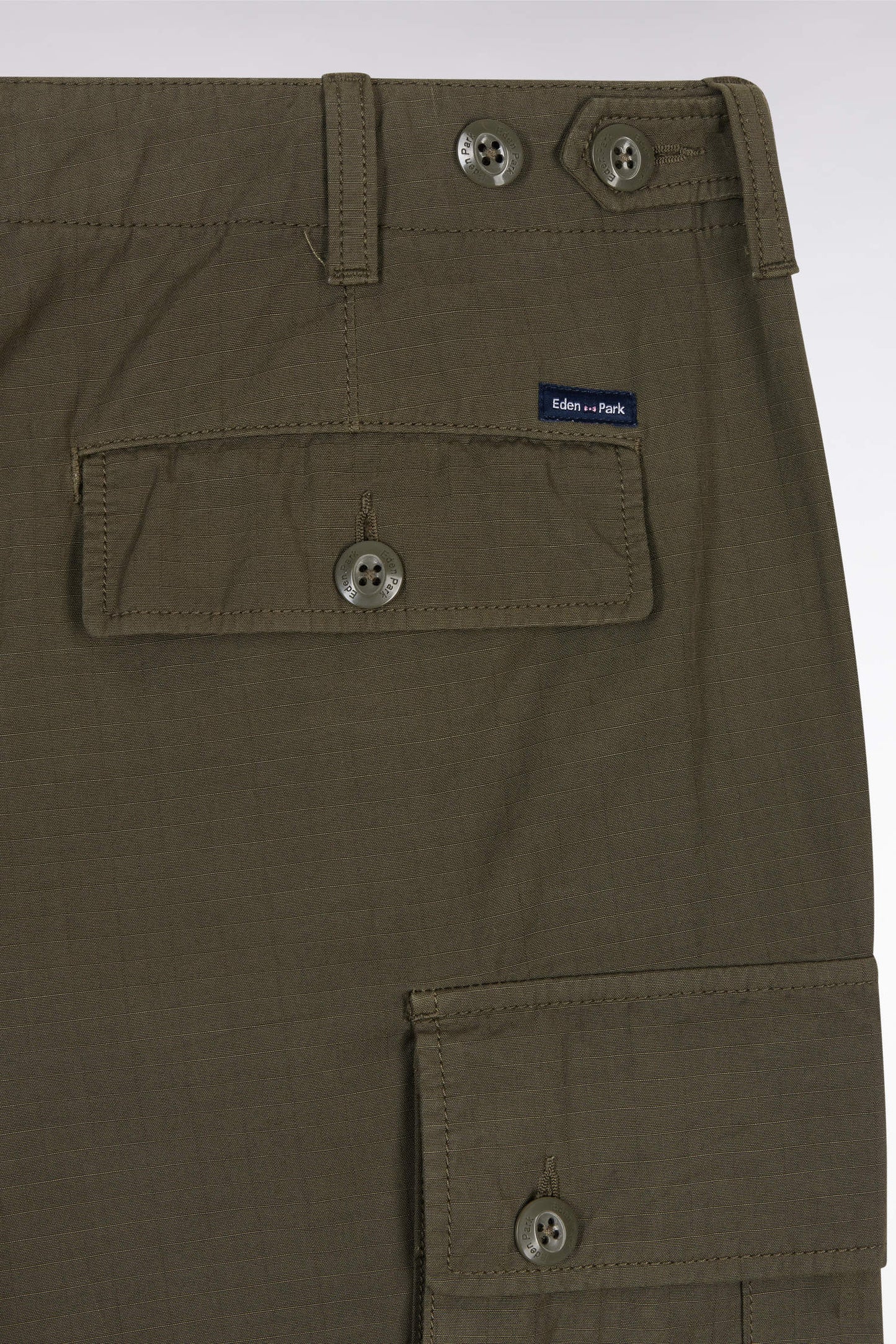 Straight-cut khaki cotton cargo pants