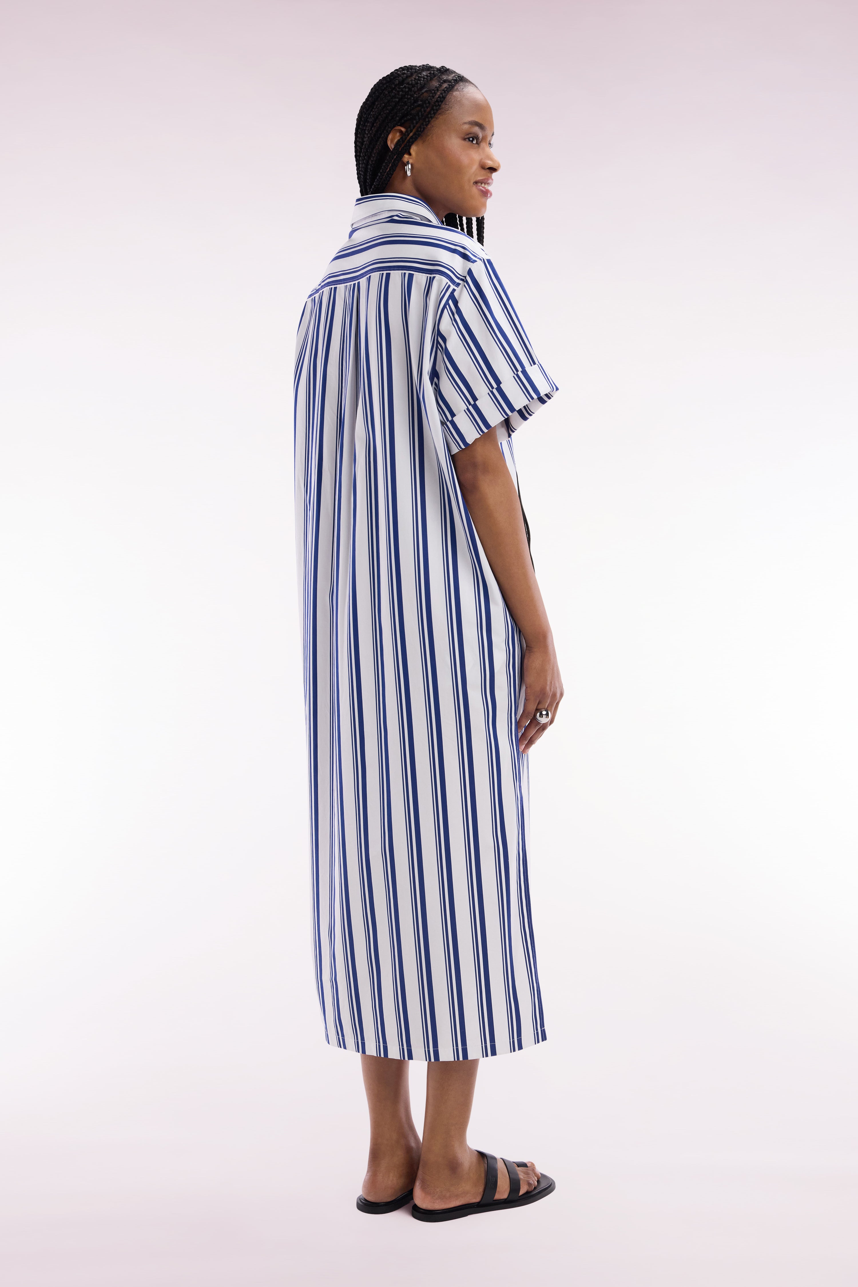 Kleid Hemd gestreift aus Baumwolle Marineblau und Weiß lockere Passform