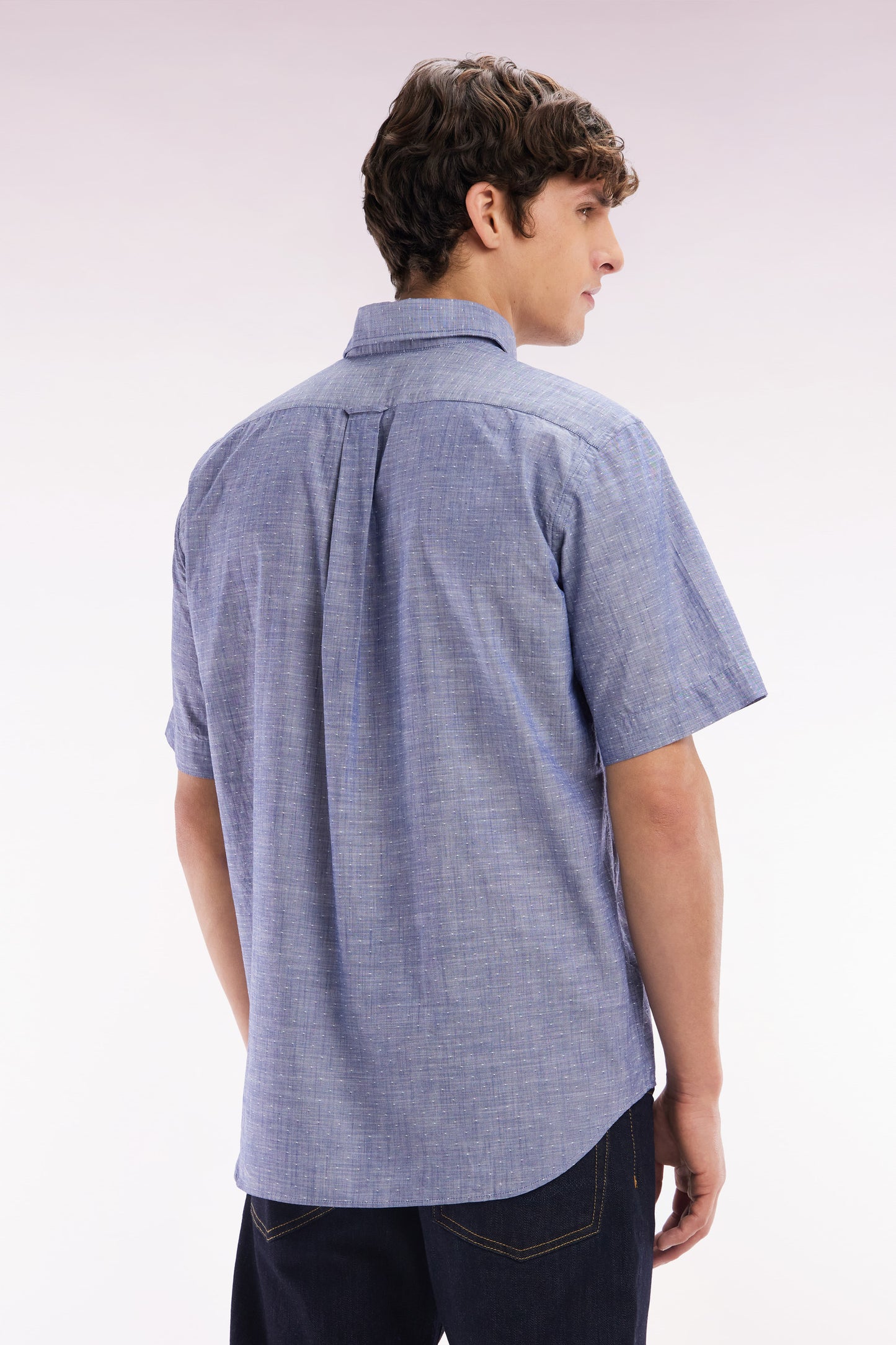 Straight short-sleeved dark blue shirt in textured cotton