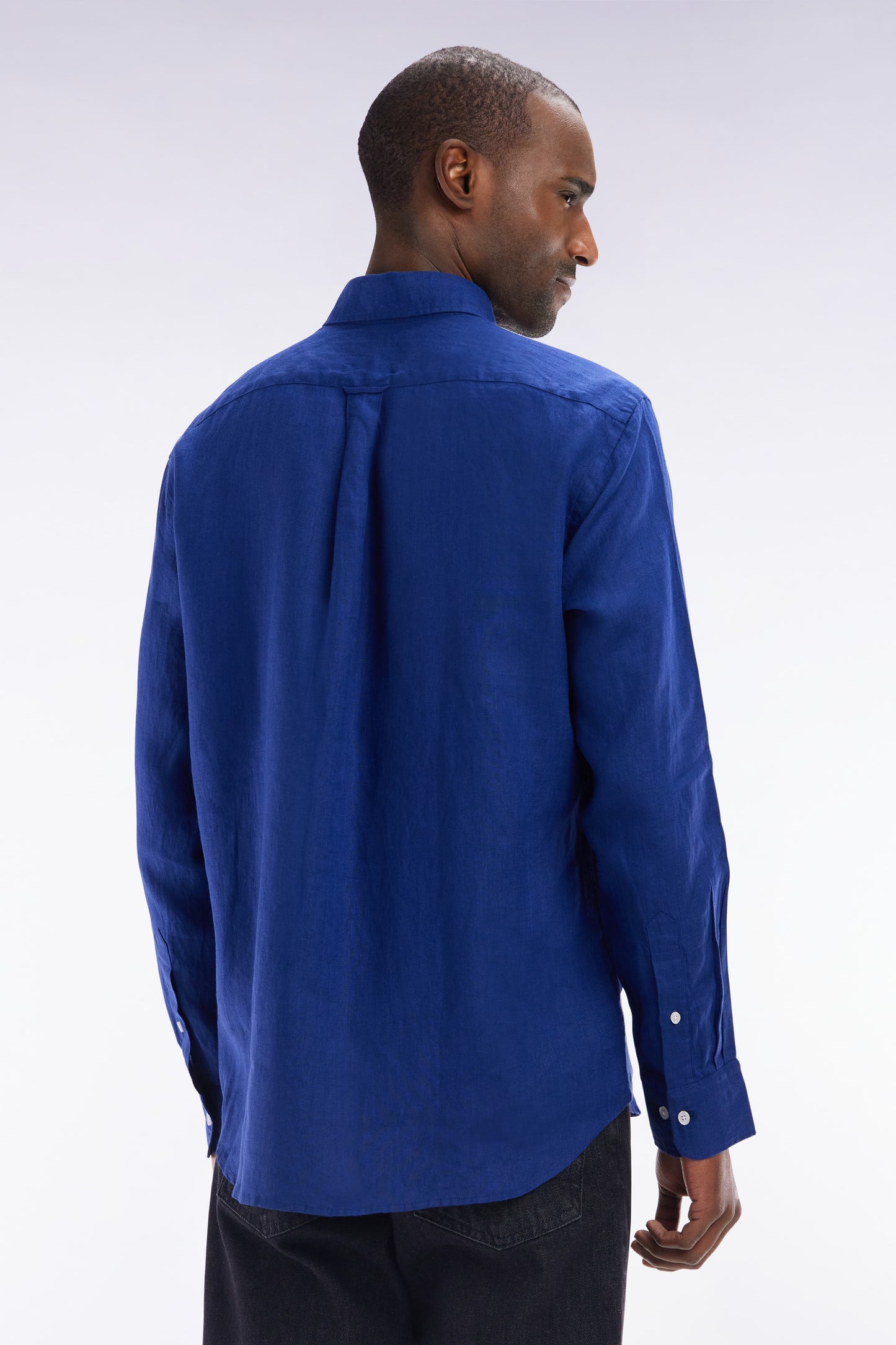 Straight-fit dark blue linen shirt