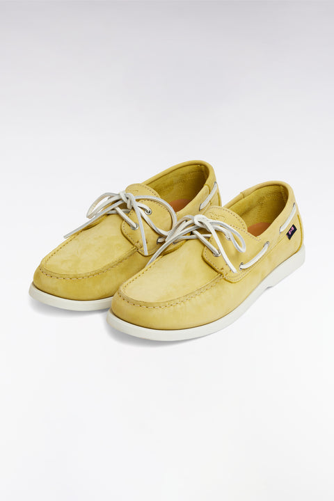 Mocassins bateau en cuir suédé jaune - Image 3