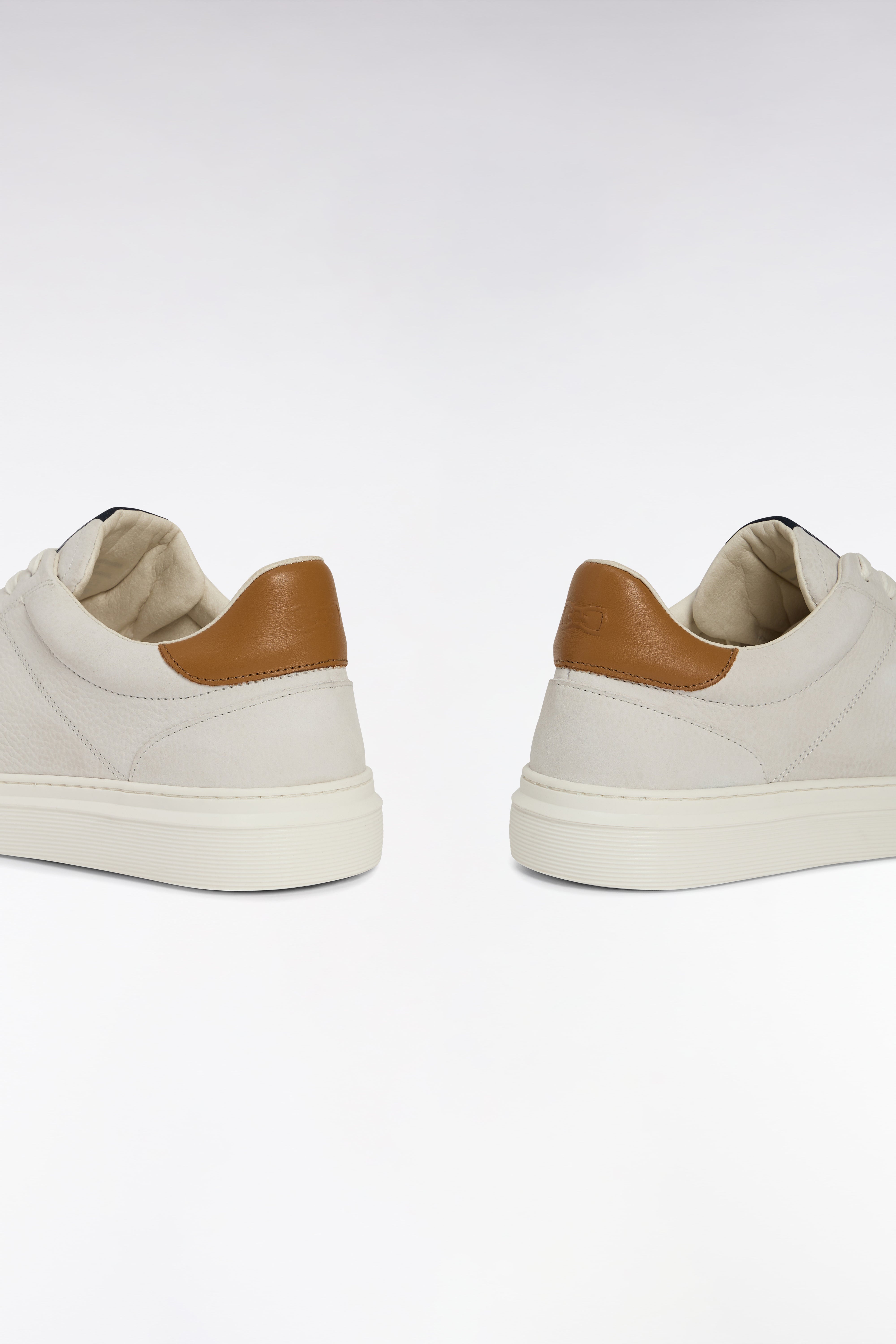 Baskets basses en cuir blanc