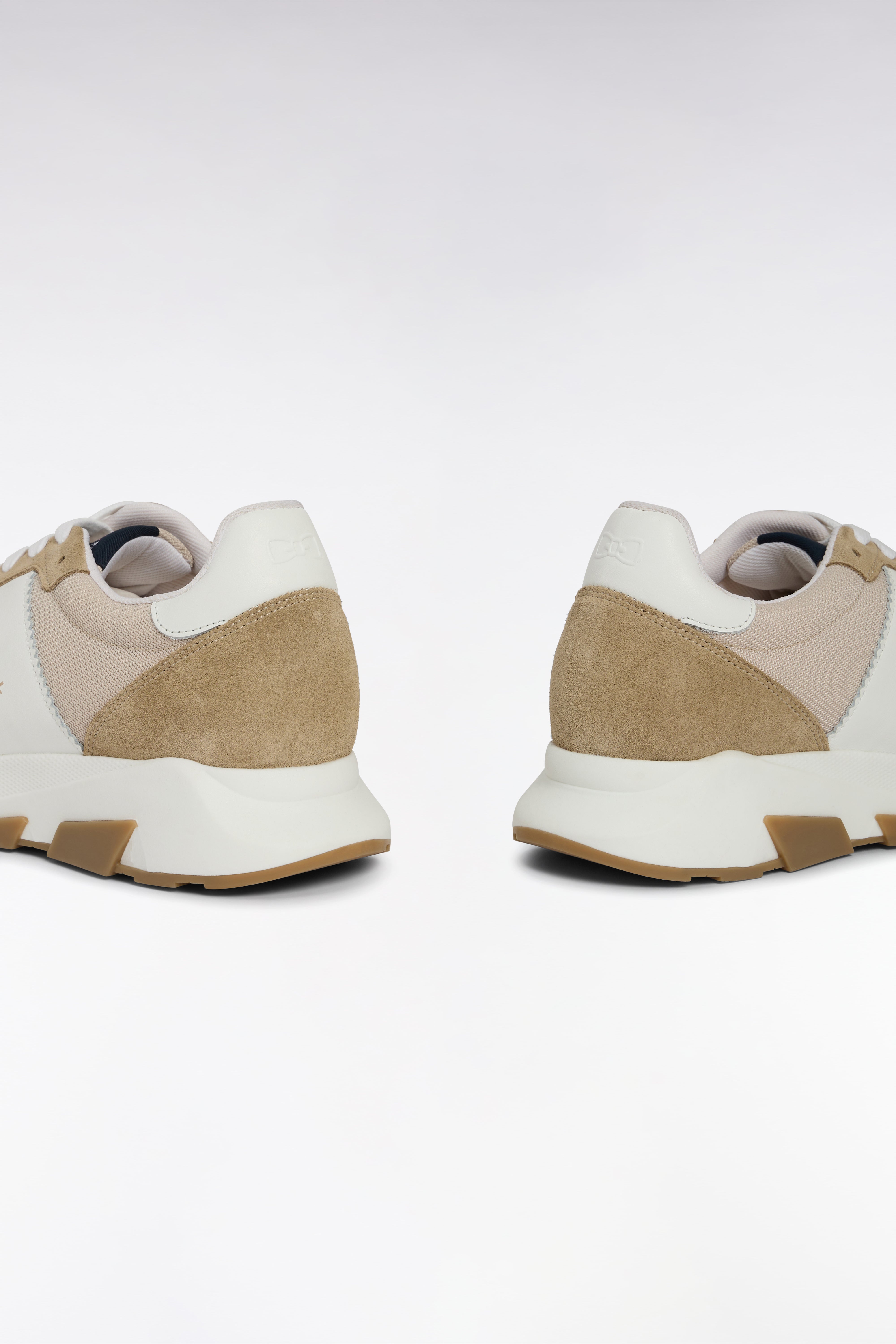 Sneakers multimatières in leather beiges