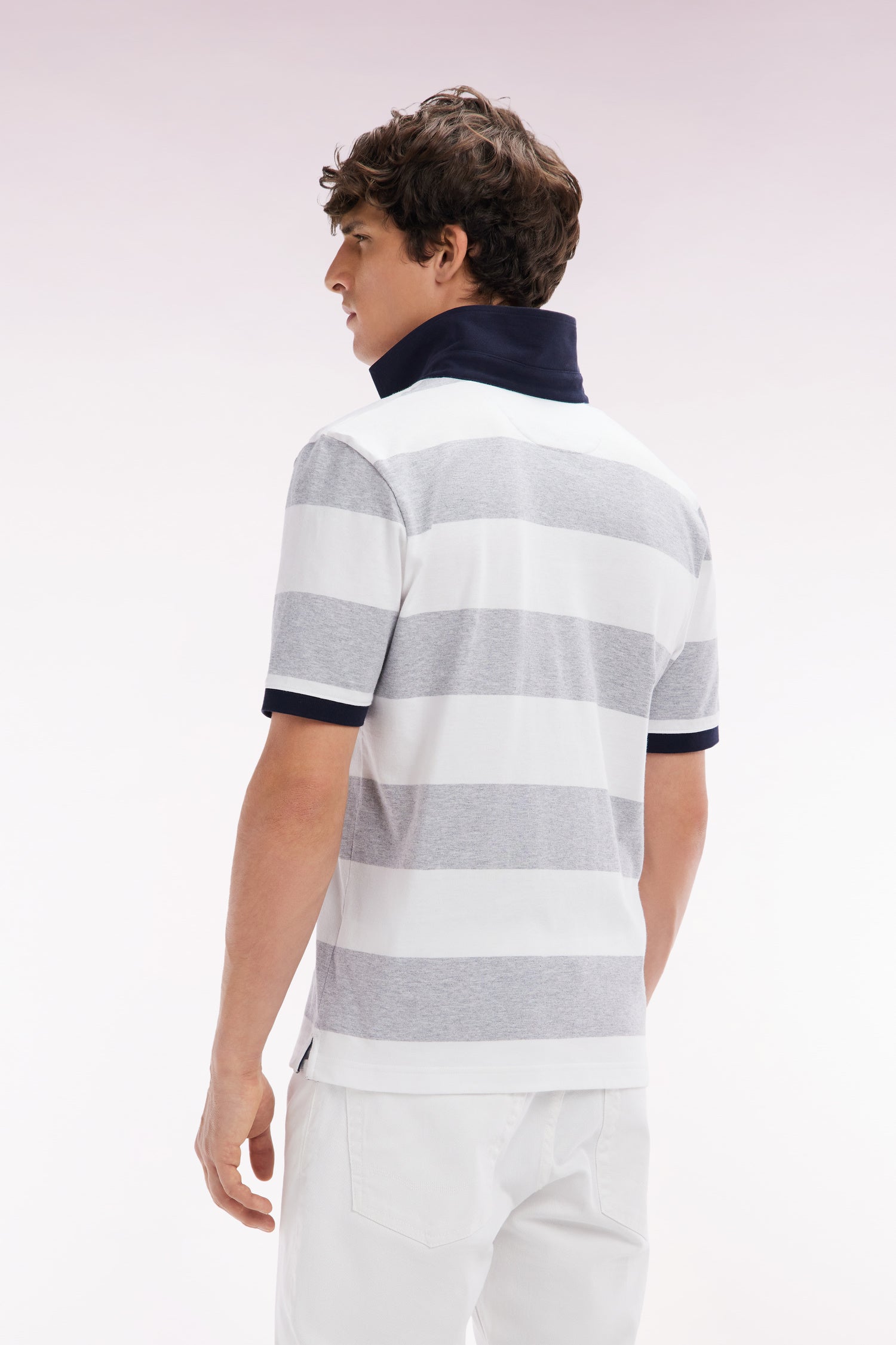 Maillot à manches courtes en coton Pima cerclé gris et blanc coupe droite