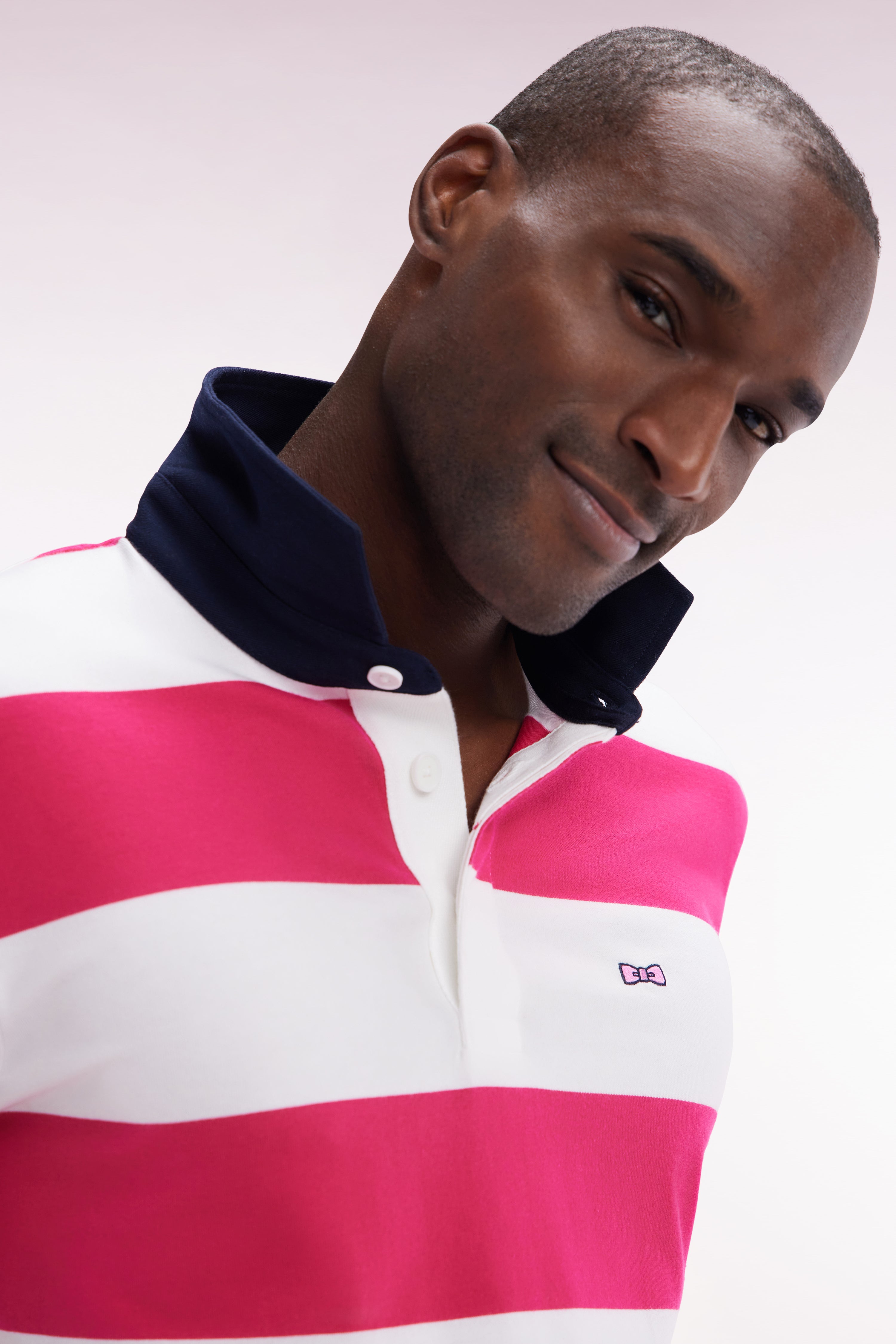 Maillot à manches courtes en coton Pima cerclé fuchsia et blanc coupe droite