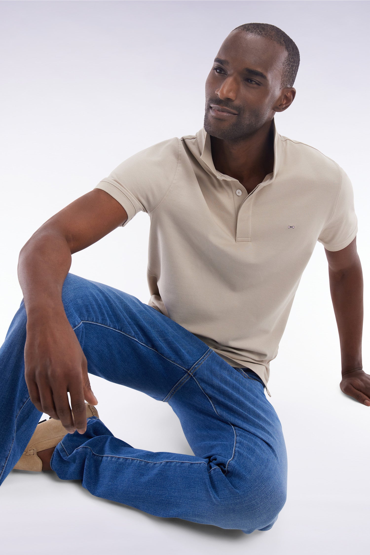 Polo à manches courtes en coton stretch beige coupe ajustée