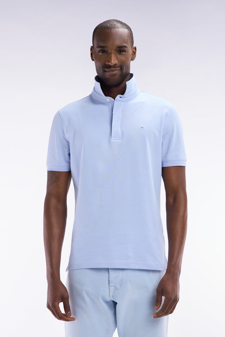 Polo à manches courtes en piqué coton stretch bleu clair coupe ajustée