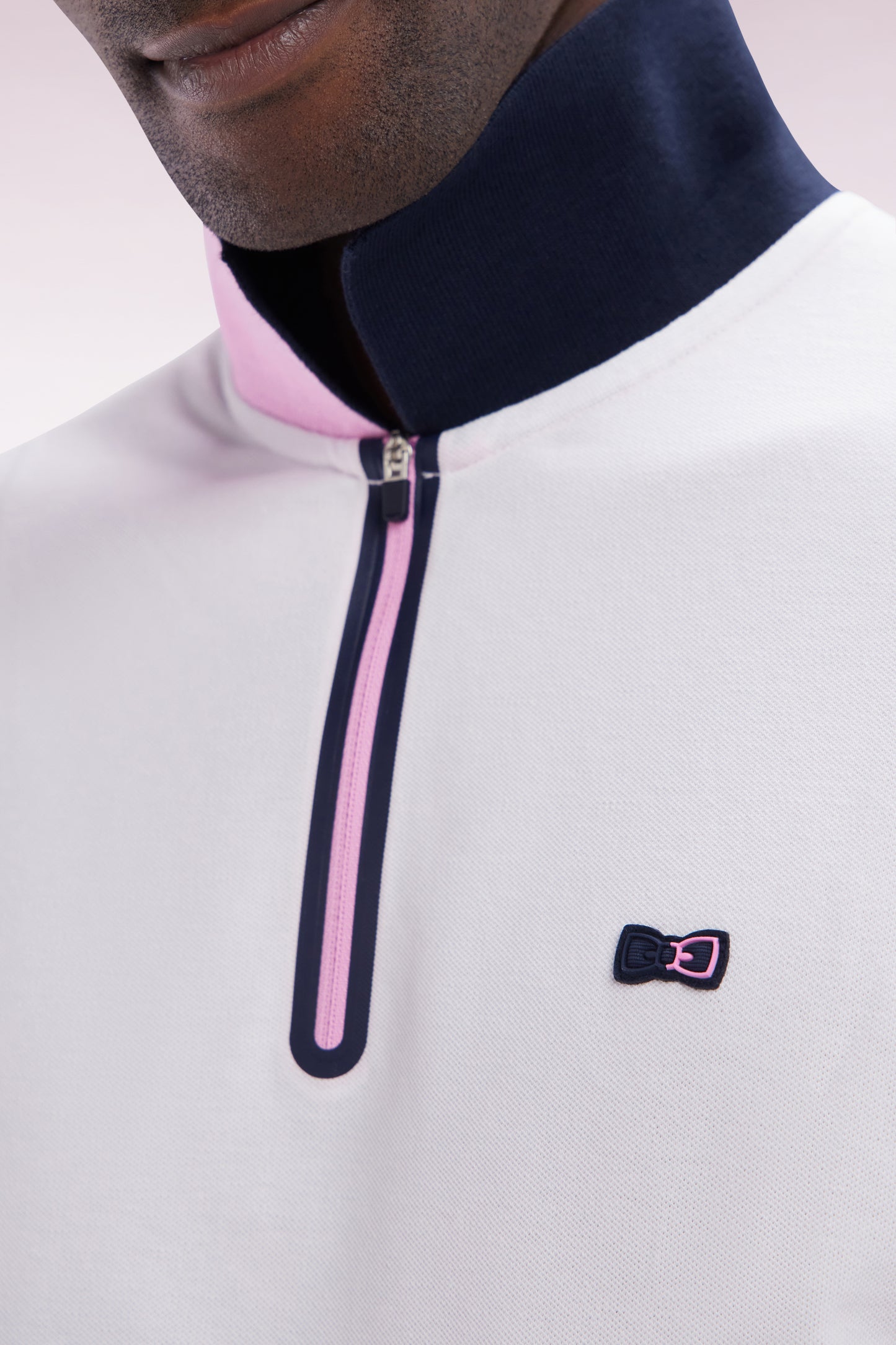 Slim-fit short-sleeved zip-up polo shirt in white stretch cotton