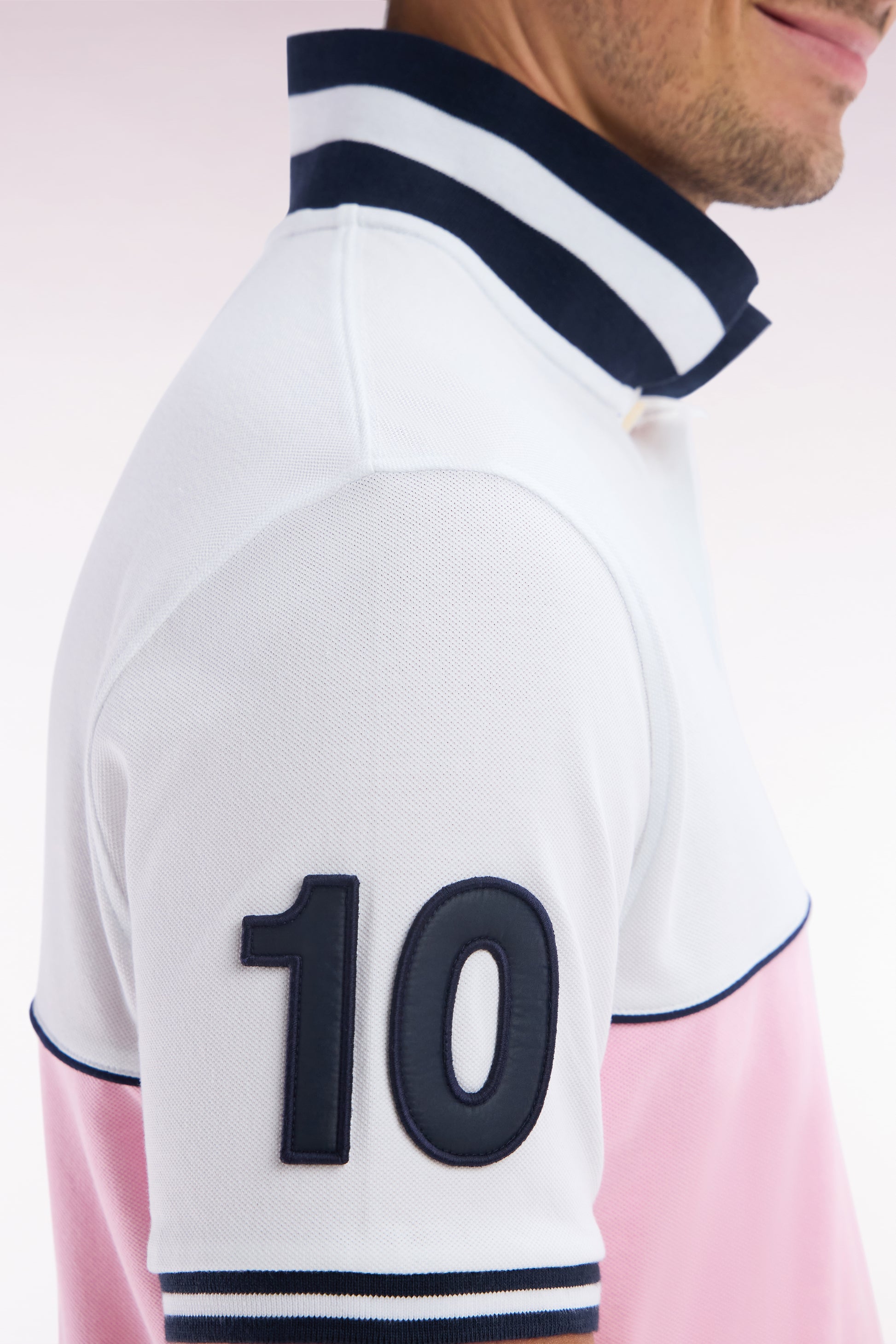 Polo à manches courtes bicolore en coton rose et blanc coupe décontractée