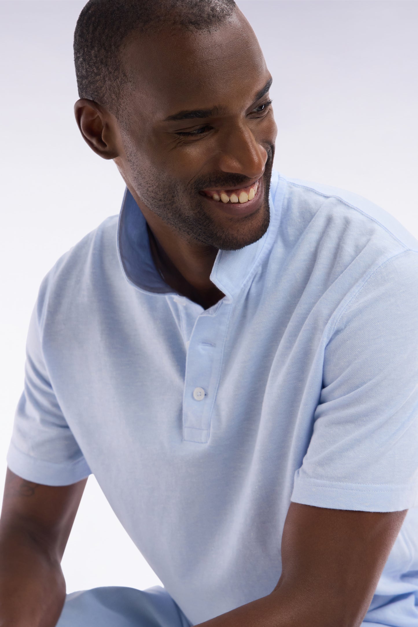 Straight-fit short-sleeved polo shirt in grey blue cotton-linen blend
