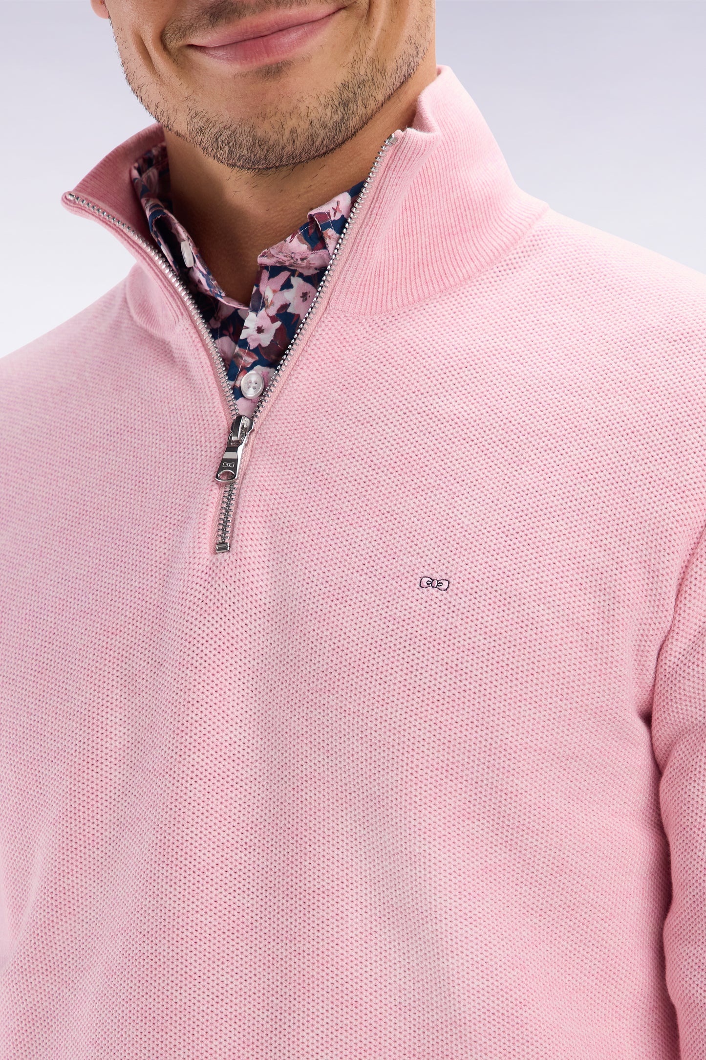 Straight-fit pink honeycomb cotton trucker collar jumper