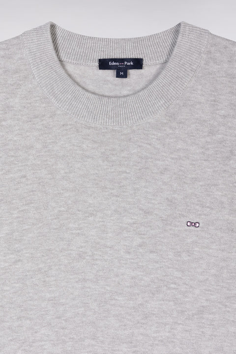 Pull col rond à manches courtes en coton biologique et cachemire gris coupe droite - Image 2